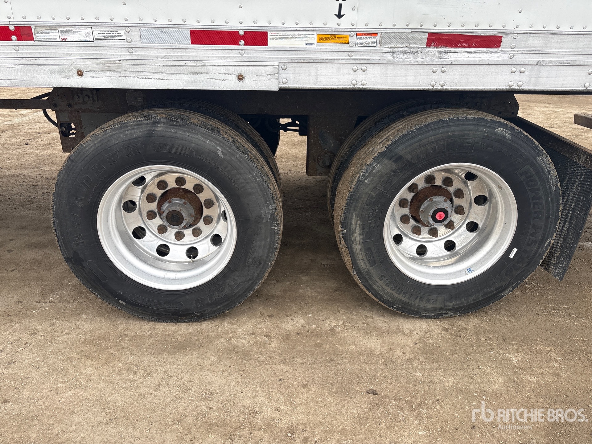 2016 Utility 53 FT X 102 IN T/A