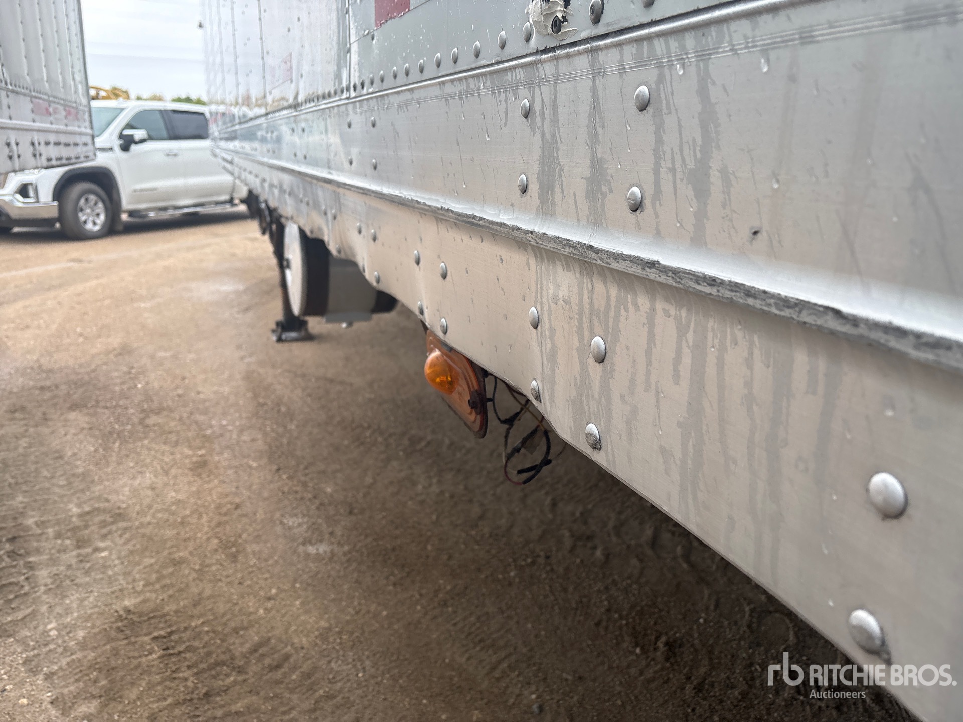 2006 Great Dane 53 FT X 102 IN T/A HEATED