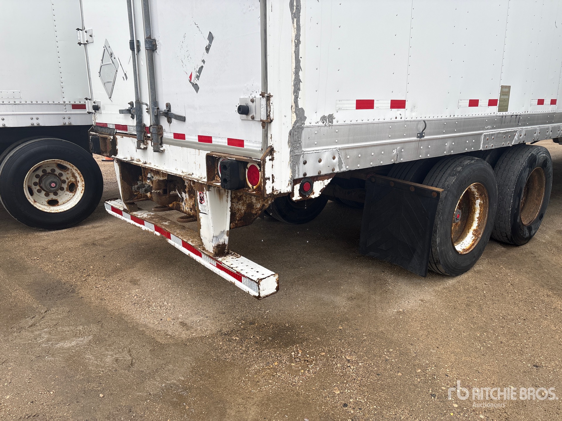 2006 Great Dane 53 FT X 102 IN T/A HEATED