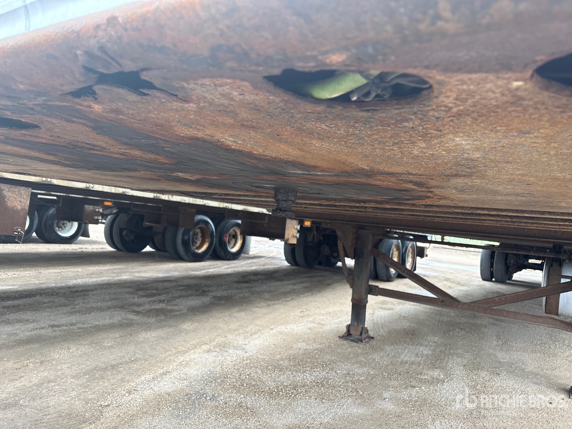 2006 Great Dane 53 FT X 102 IN T/A HEATED