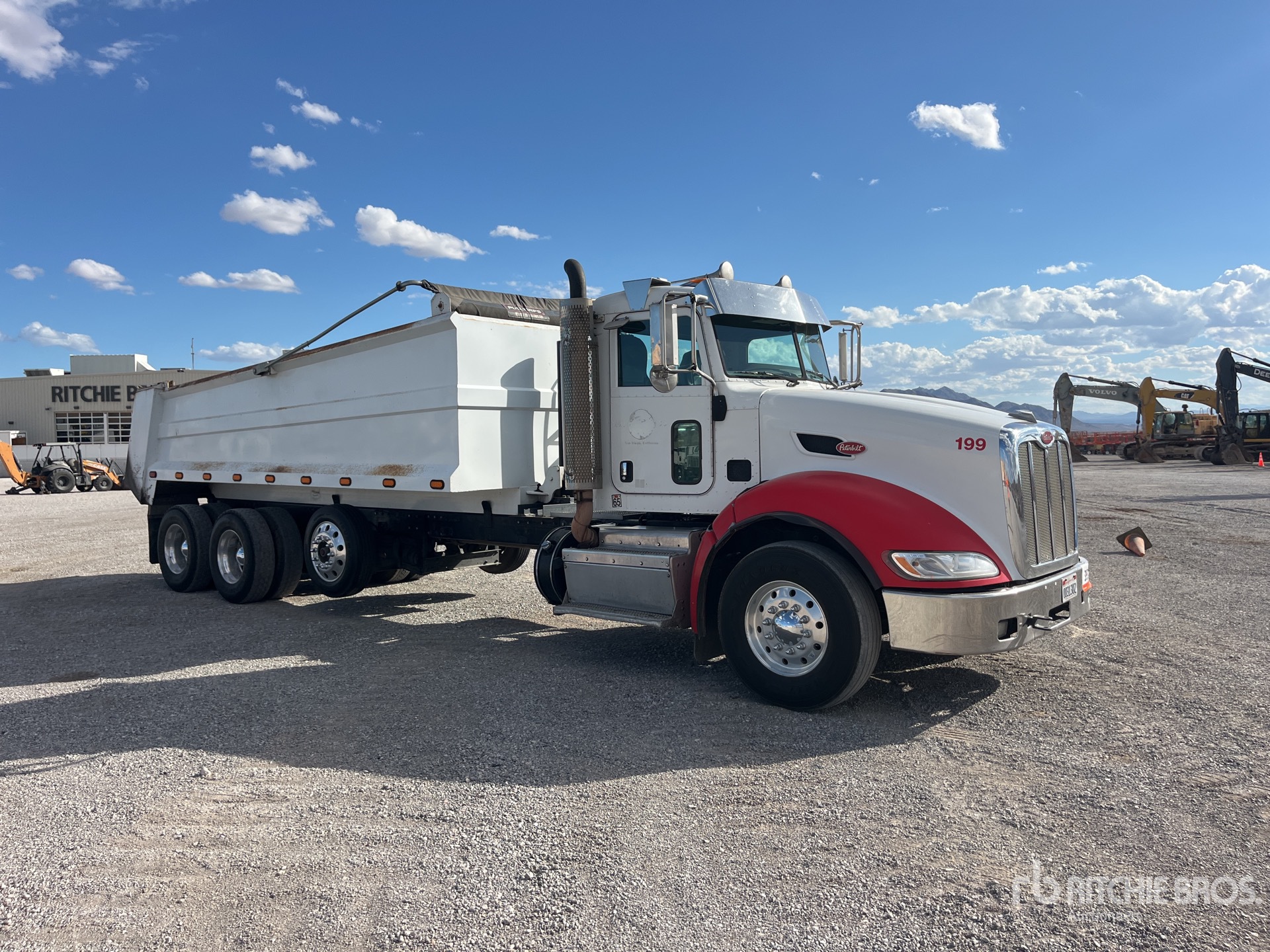 2012 Peterbilt 386
