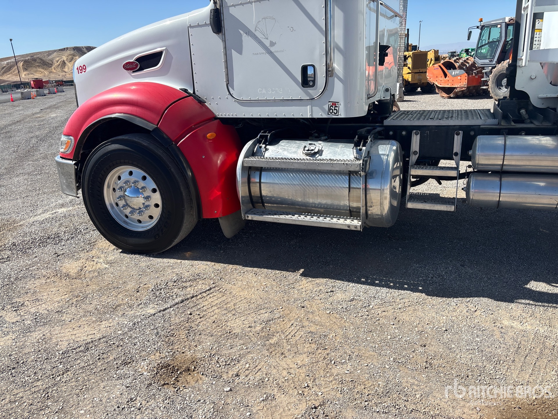 2012 Peterbilt 386