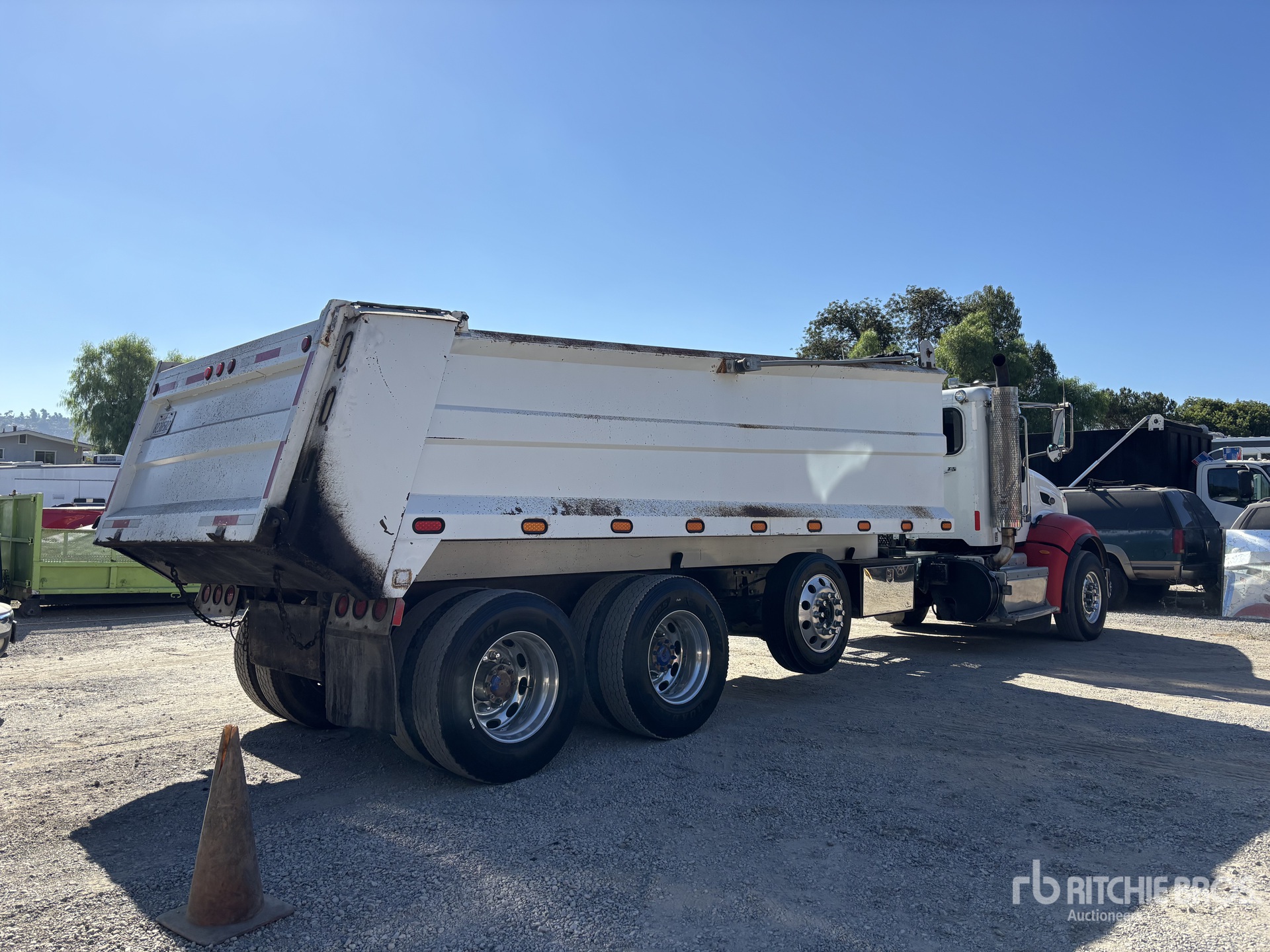 2012 Peterbilt 386