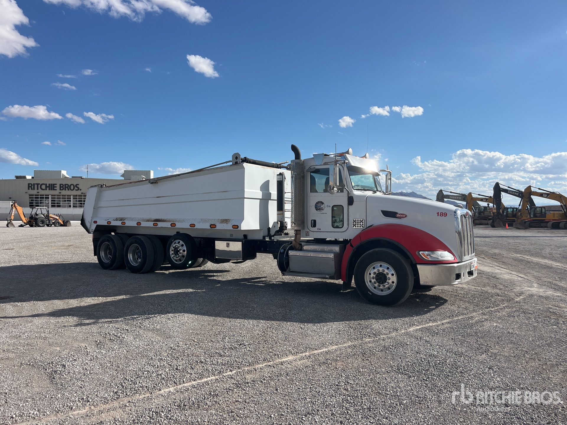 2012 Peterbilt 386