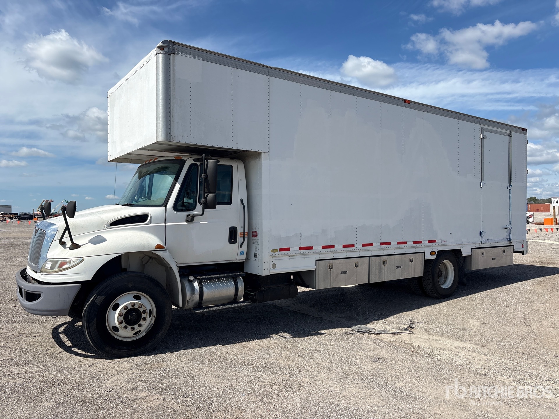 2013 International 4400