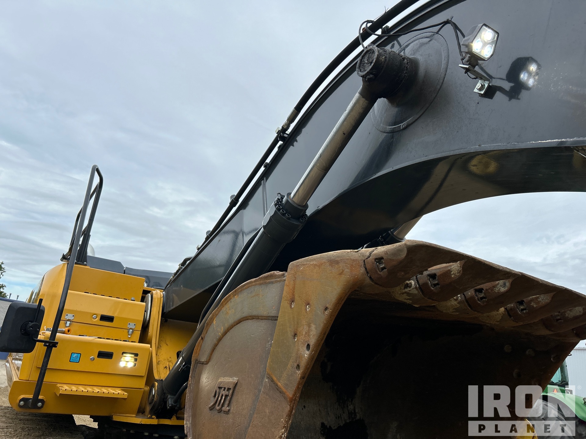2021 John Deere 350G LC