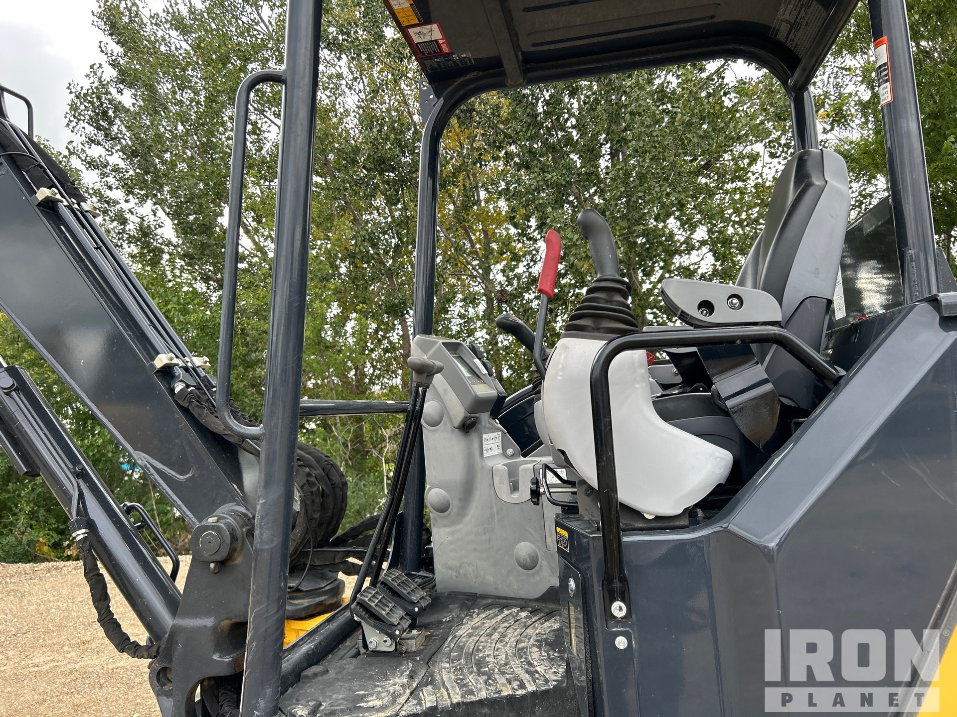 2022 John Deere 60G