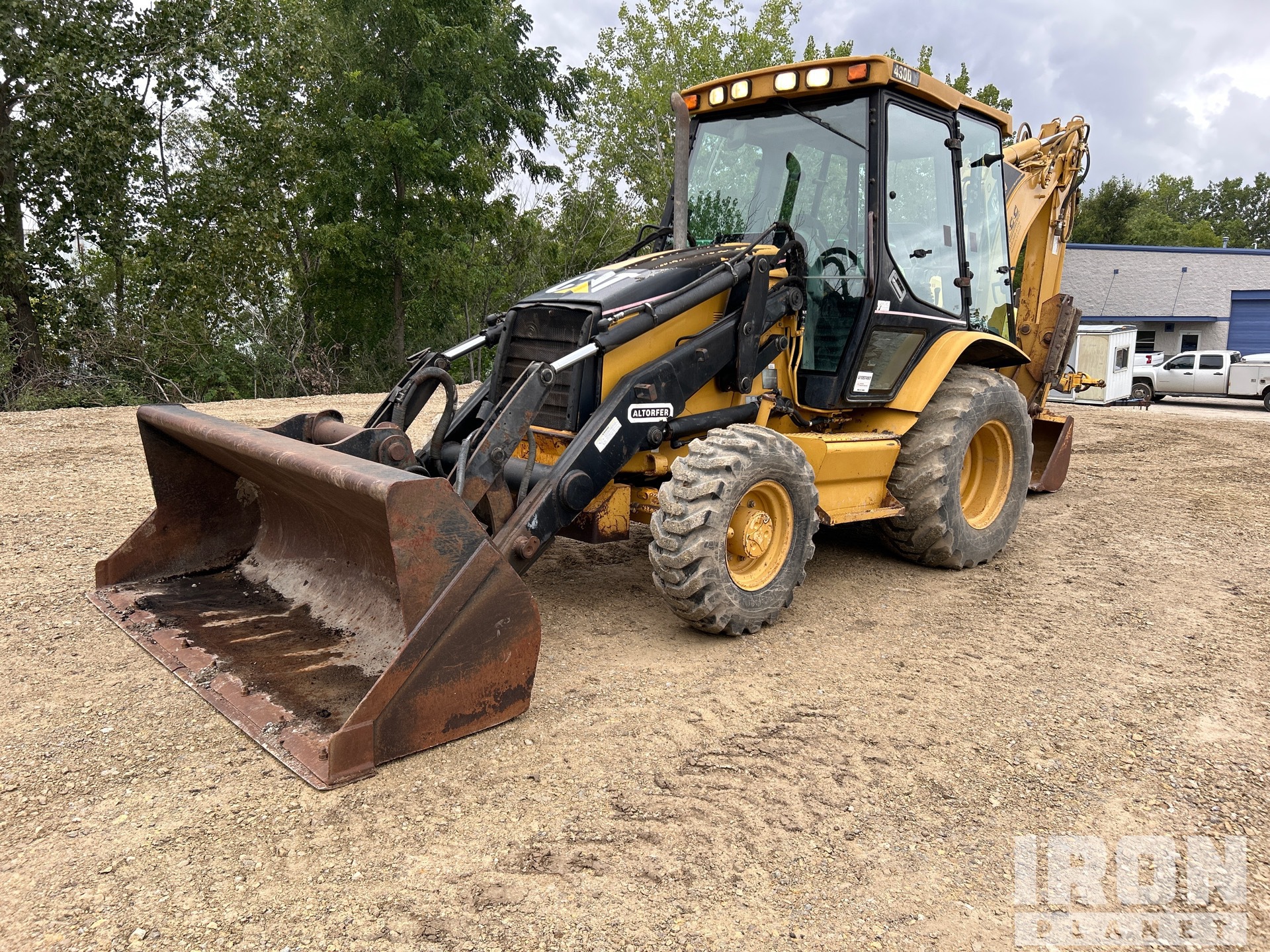 Photo of 2002 Caterpillar 430D IT