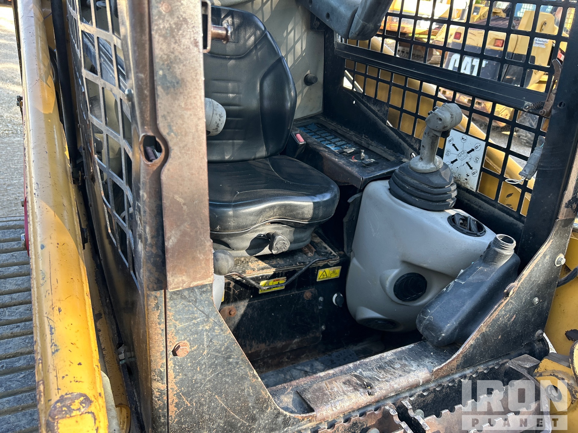 2005 Caterpillar 247B