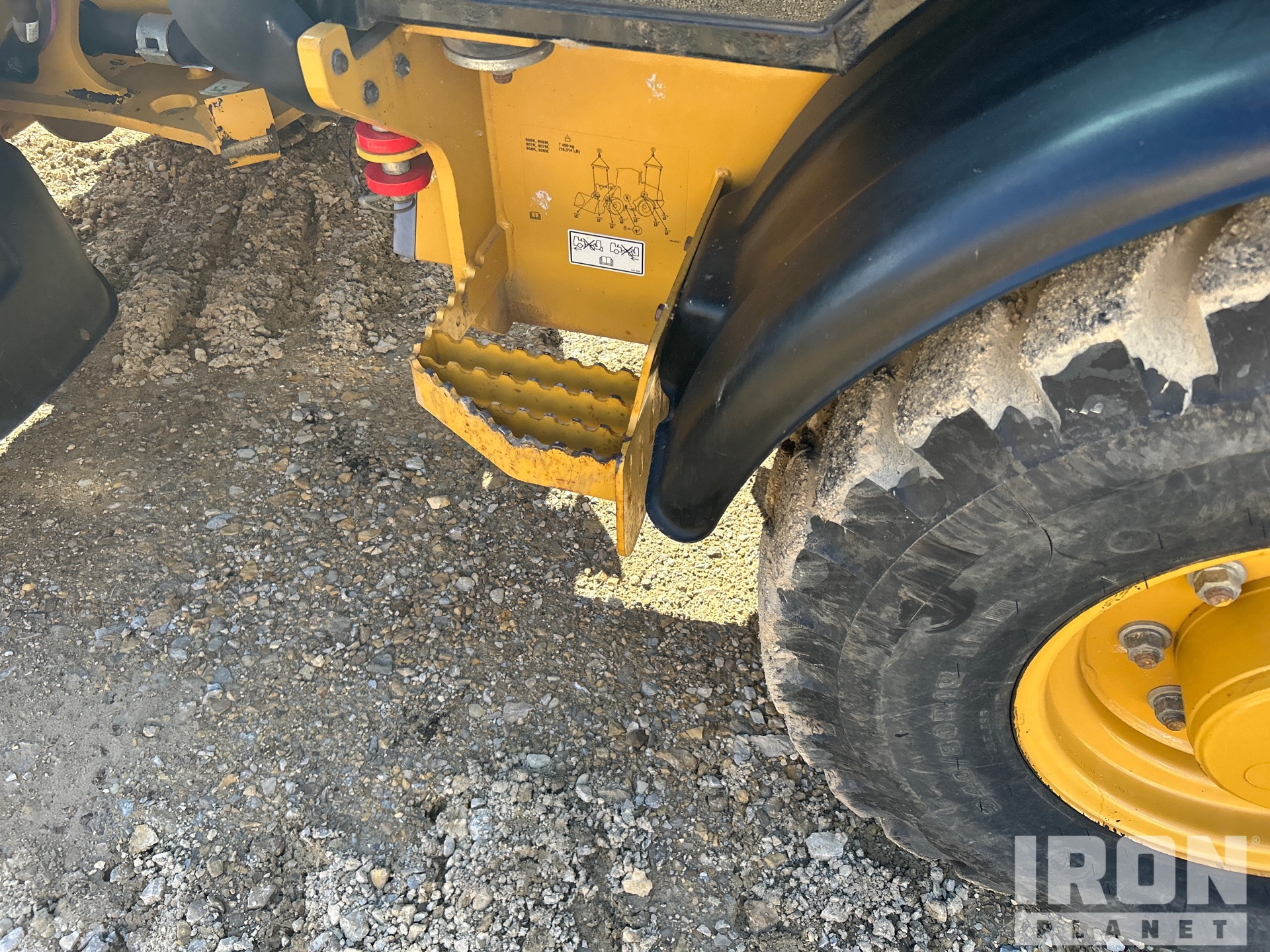 2018 Caterpillar 906M