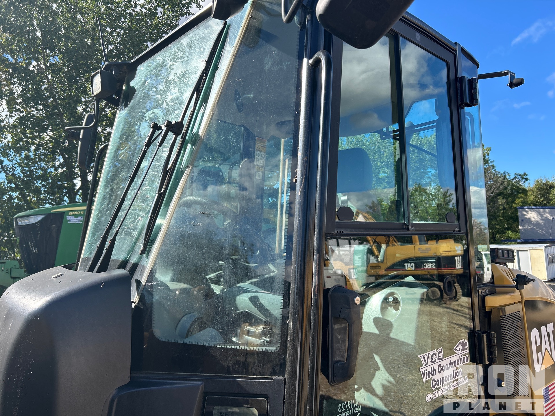 2018 Caterpillar 906M