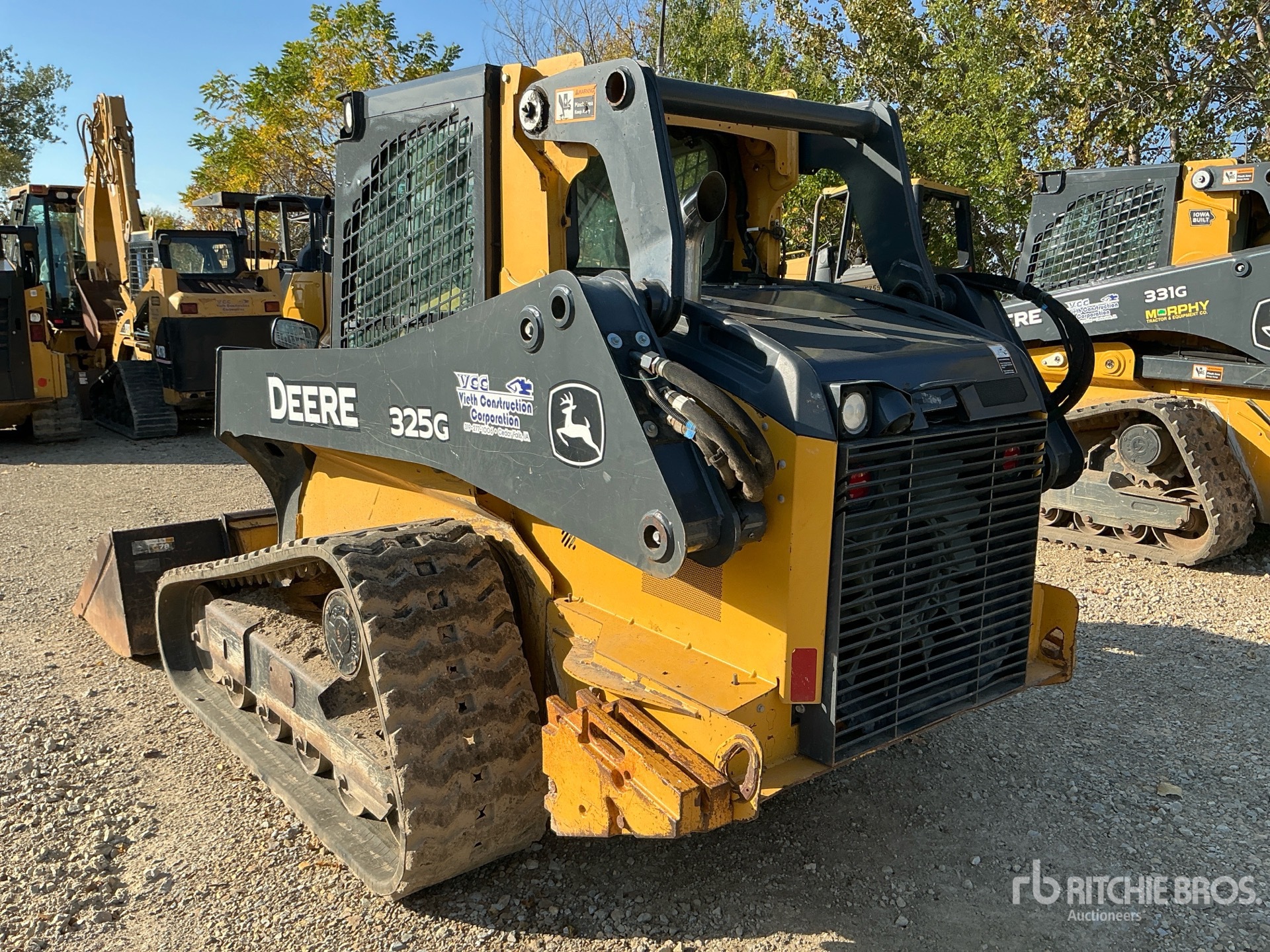 2019 John Deere 325G