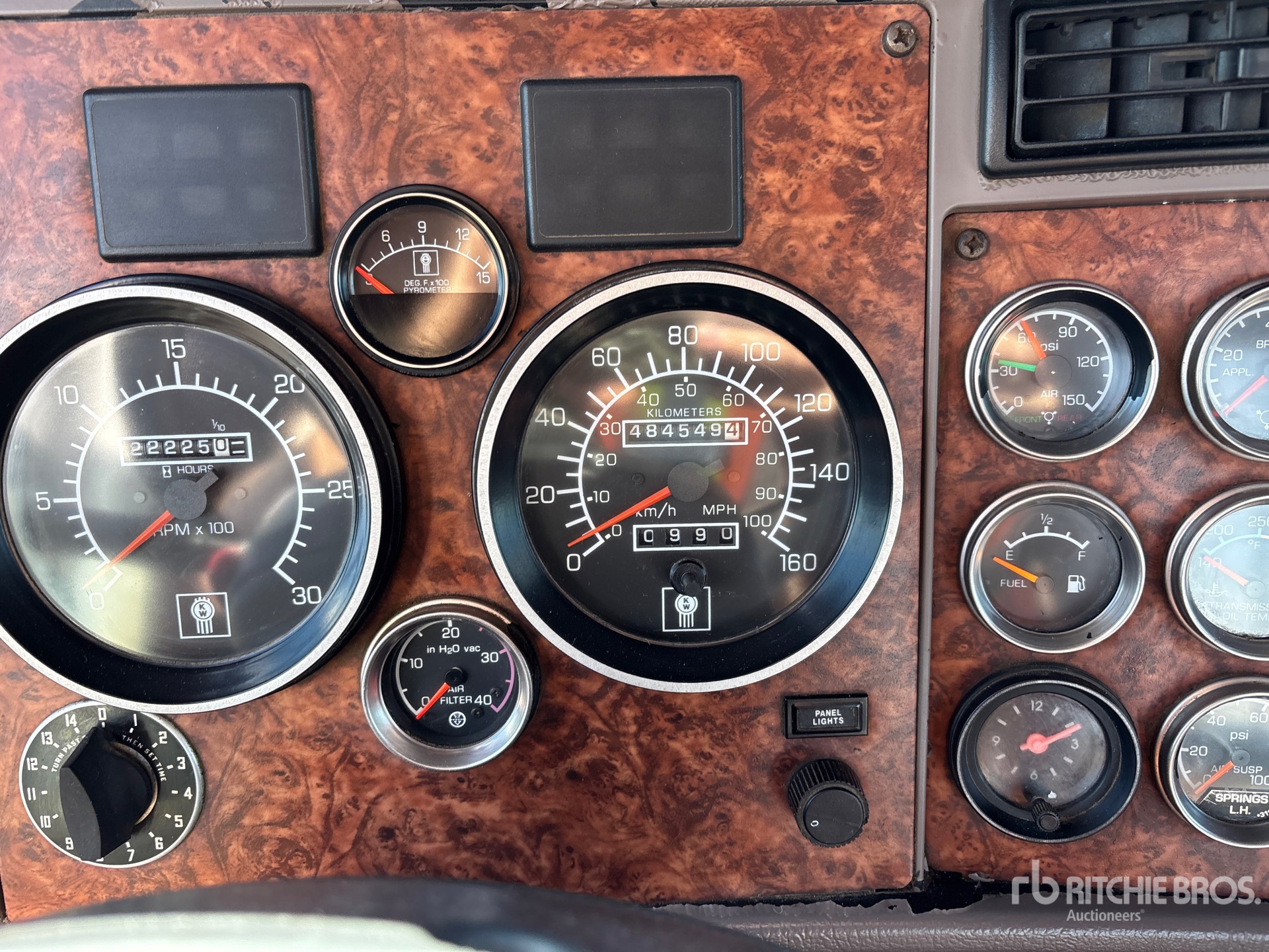2003 Kenworth T800