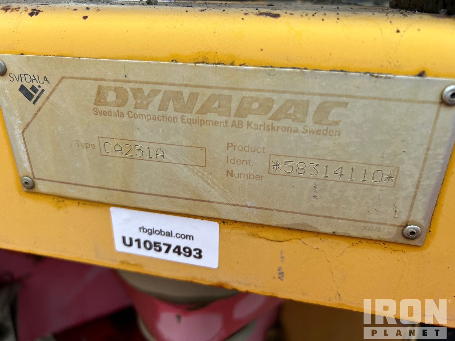 1997 Dynapac CA251A