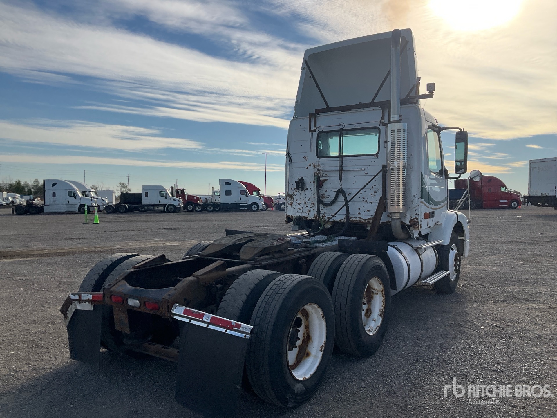 2007 Volvo VNM