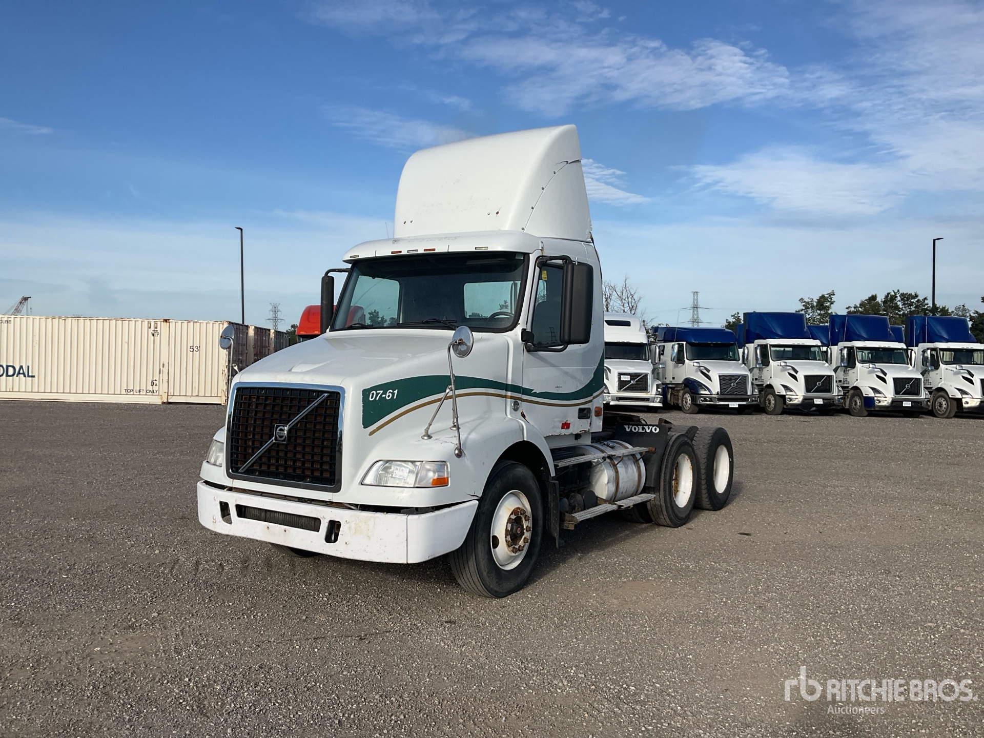 Photo of 2007 Volvo VNM
