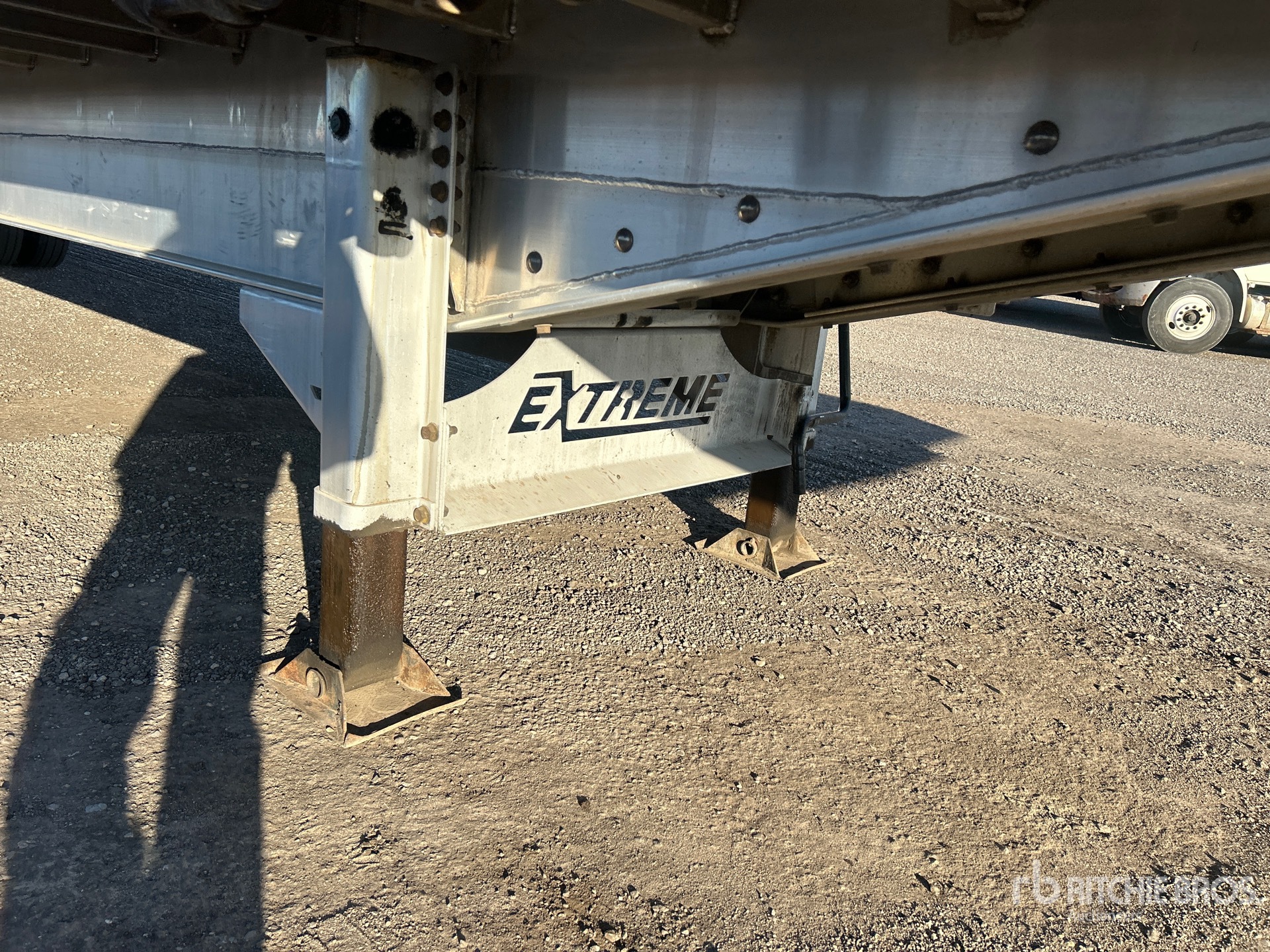 2023 Extreme 53 ft T/A Spread Axle