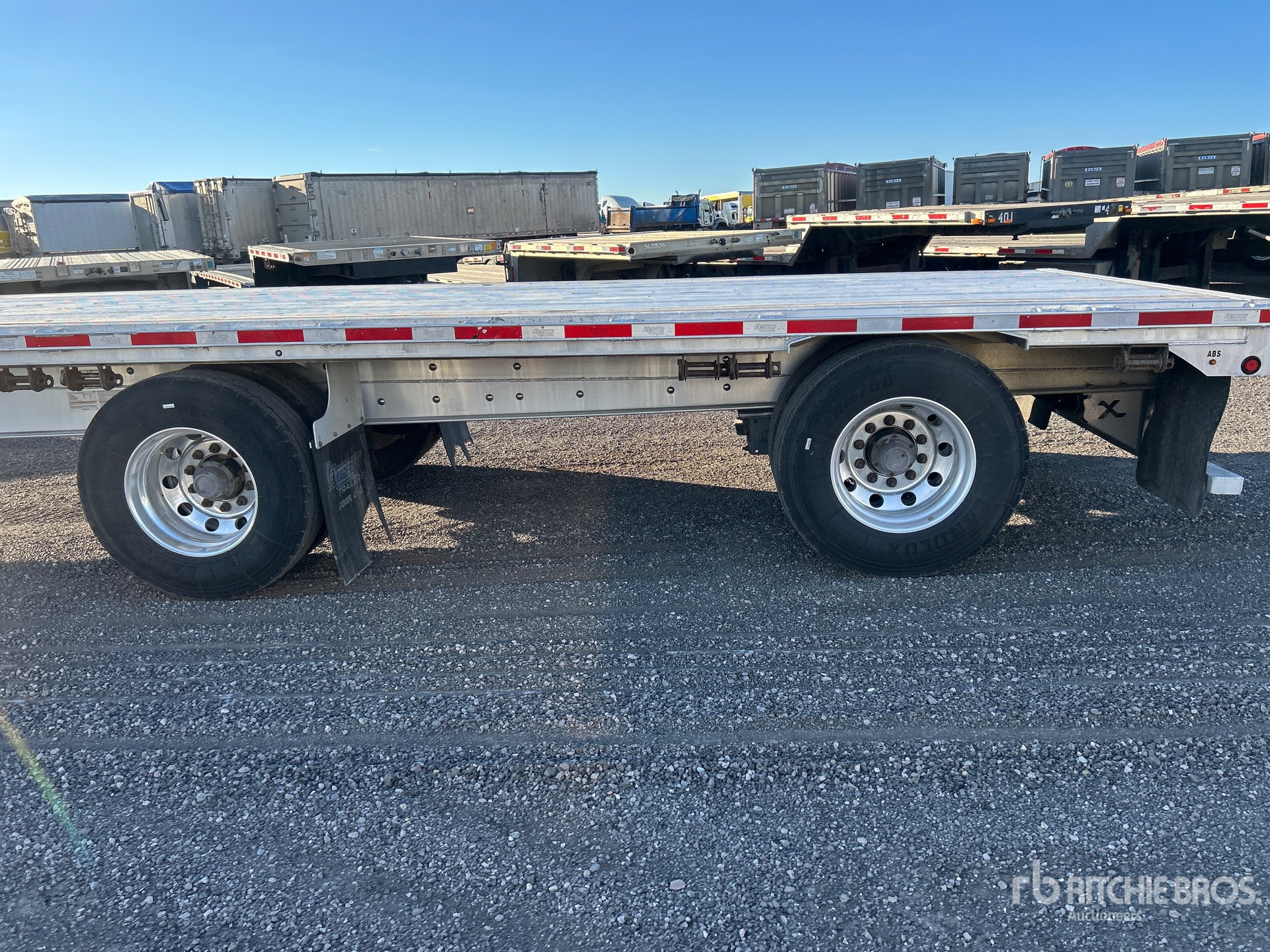 2023 Extreme 53 ft T/A Spread Axle