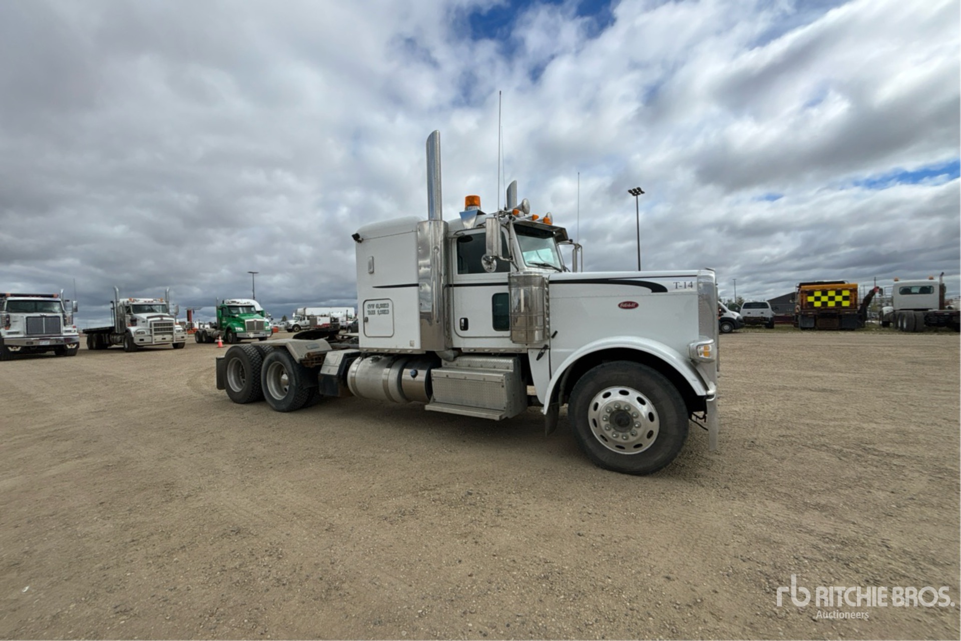 2014 Peterbilt 388
