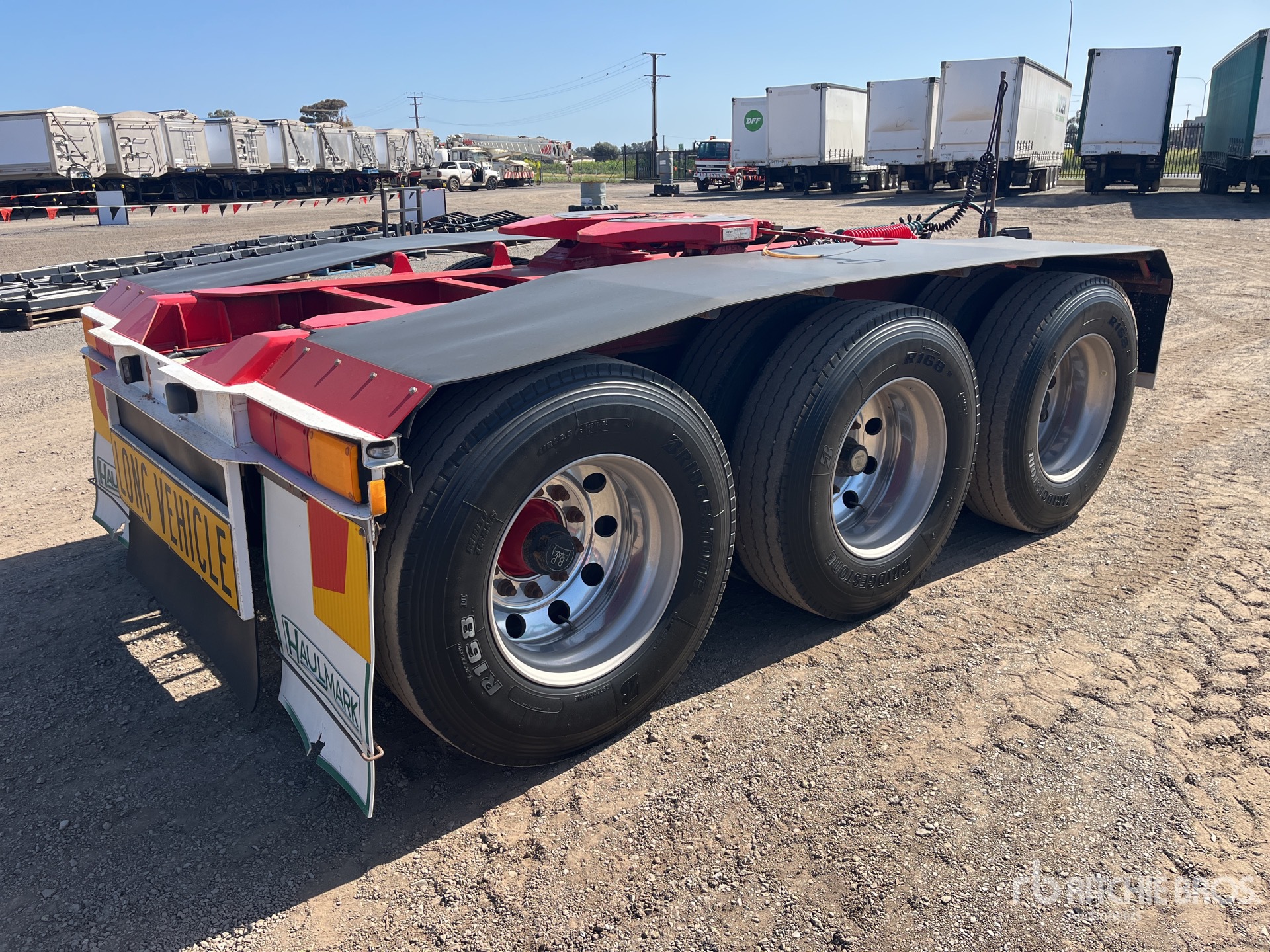 2022 Haulmark TRI/A ROAD TRAIN