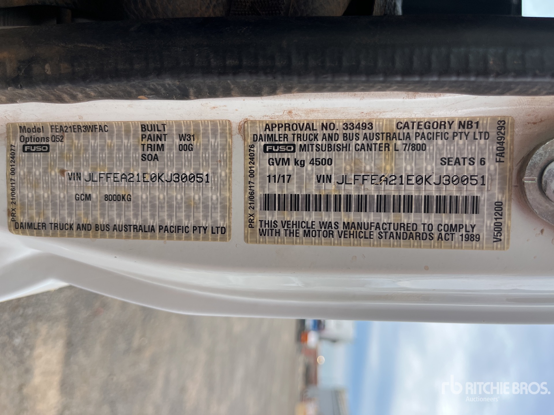 2017 Mitsubishi FUSO CANTER 7/8