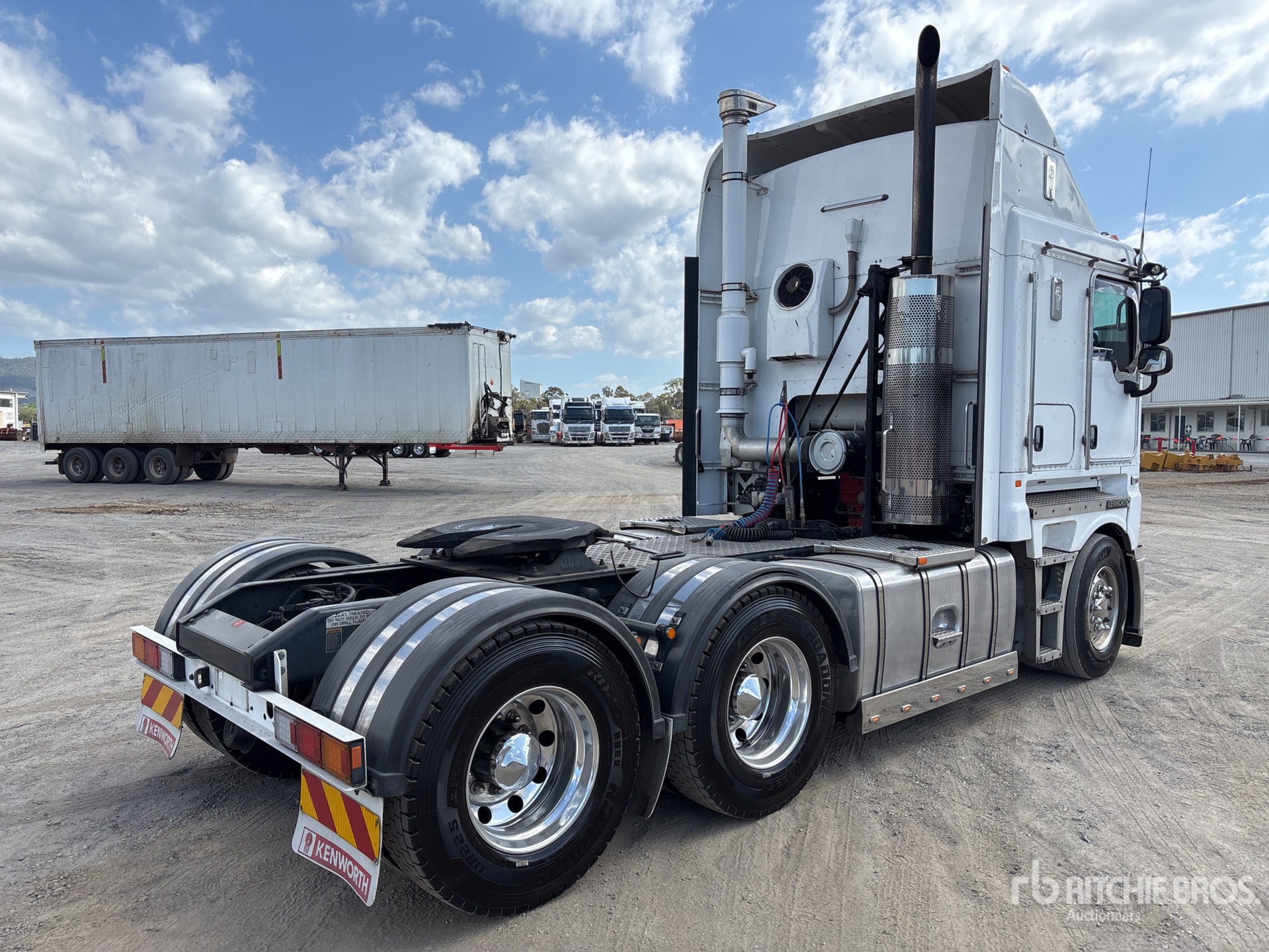 2022 Kenworth K200