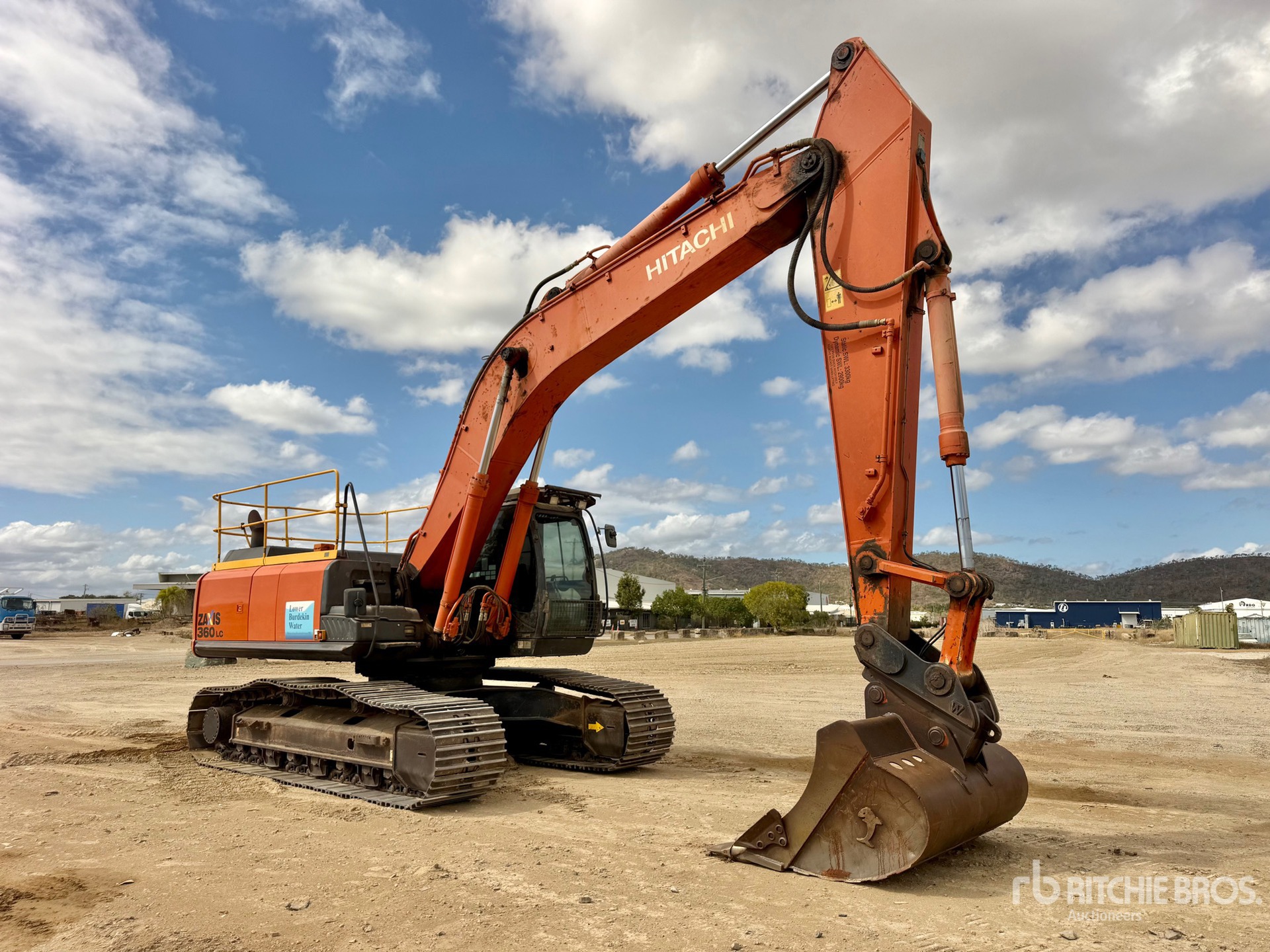 2020 Hitachi ZX360LC-5B