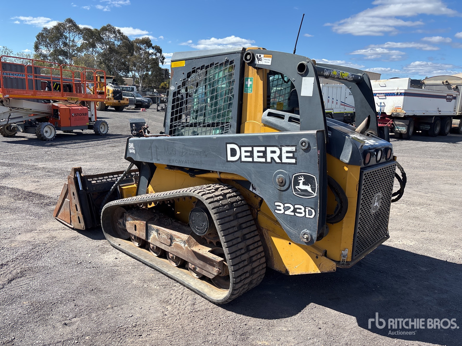 2012 John Deere 323D