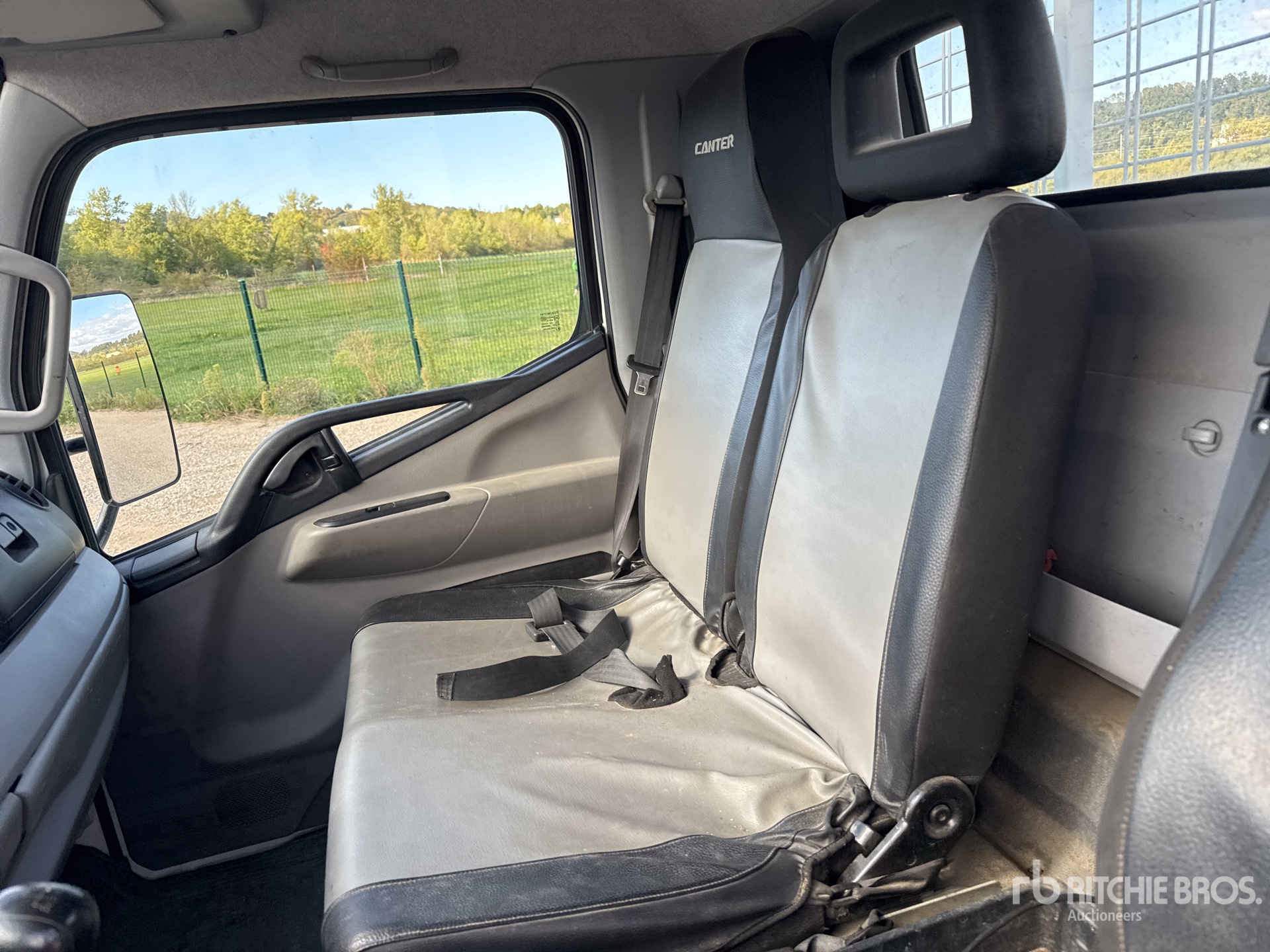 2020 Fuso CANTER