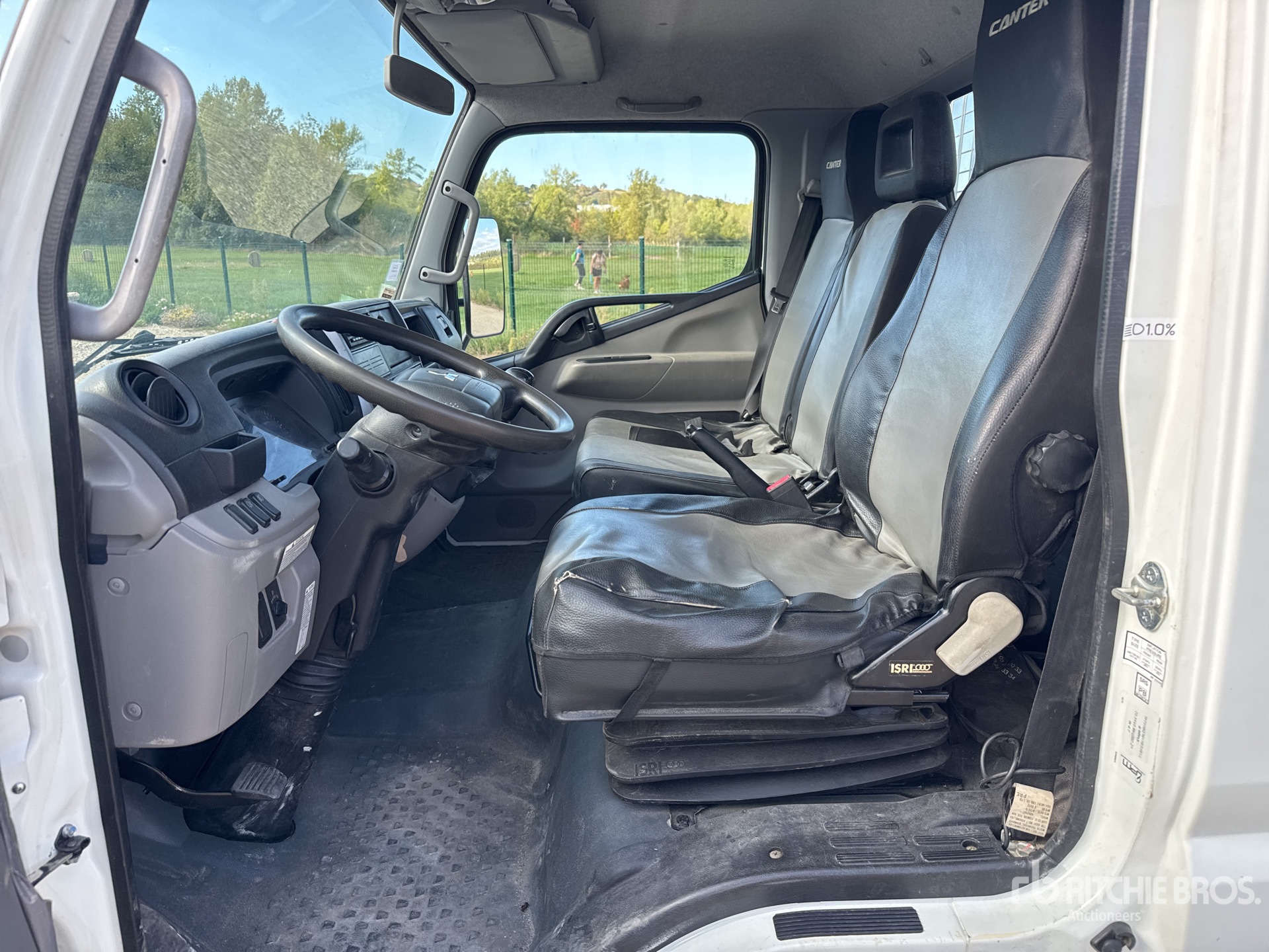 2020 Fuso CANTER
