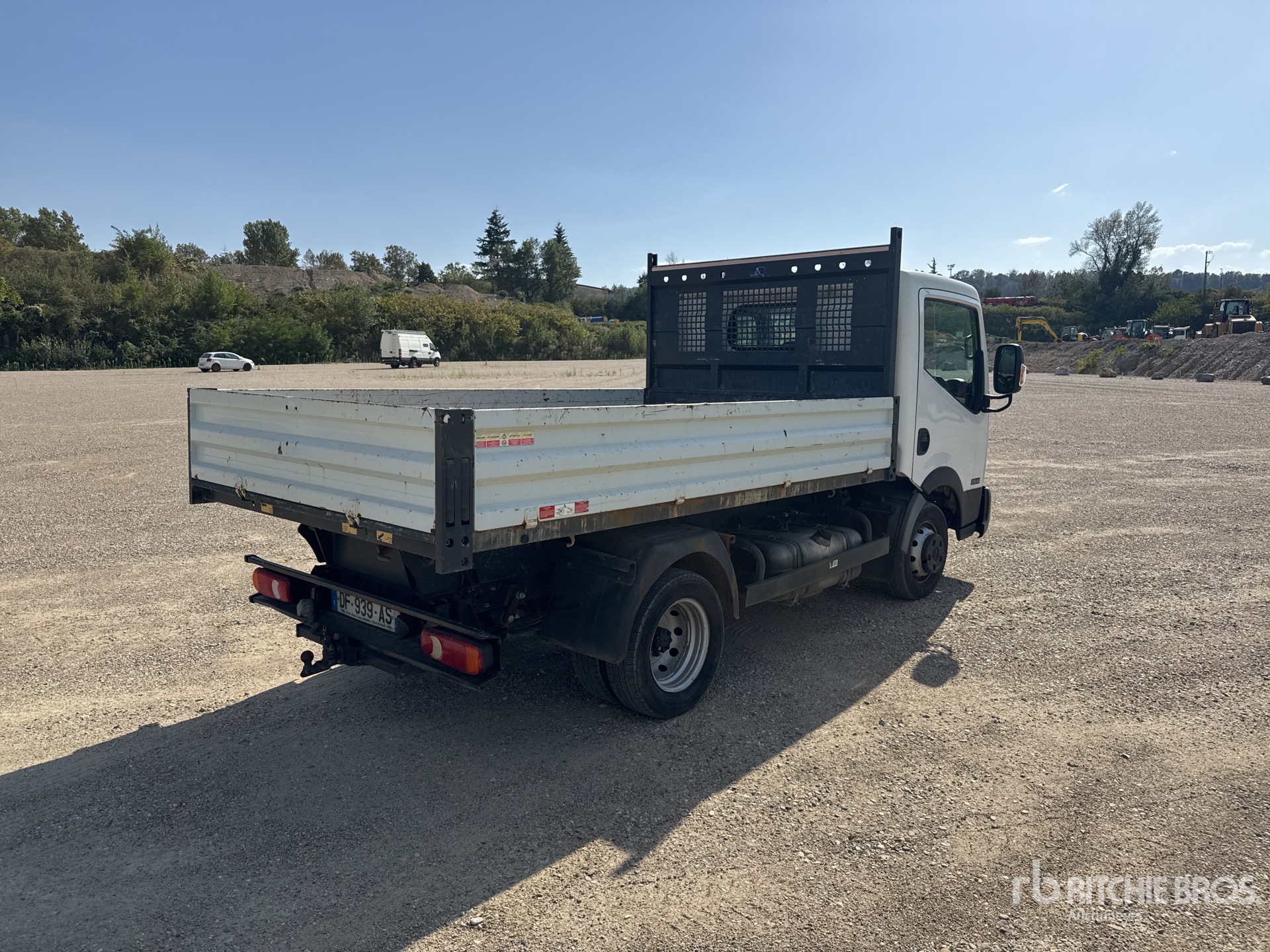 2014 Nissan NT 400 CABSTAR