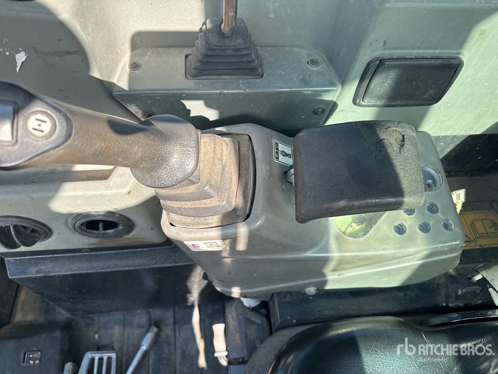 2015 Yanmar VIO50-U