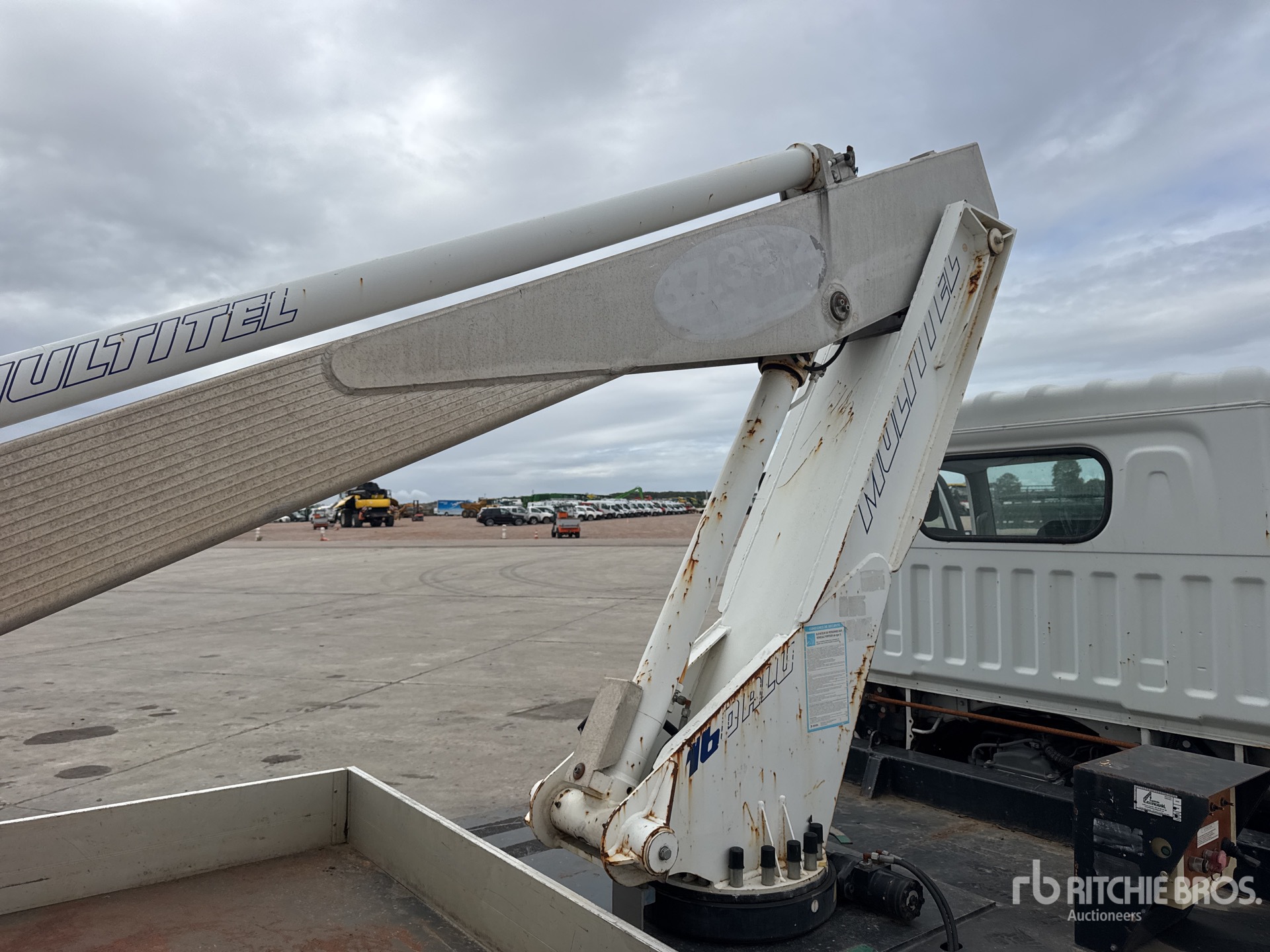 2011 Renault 110 DXI