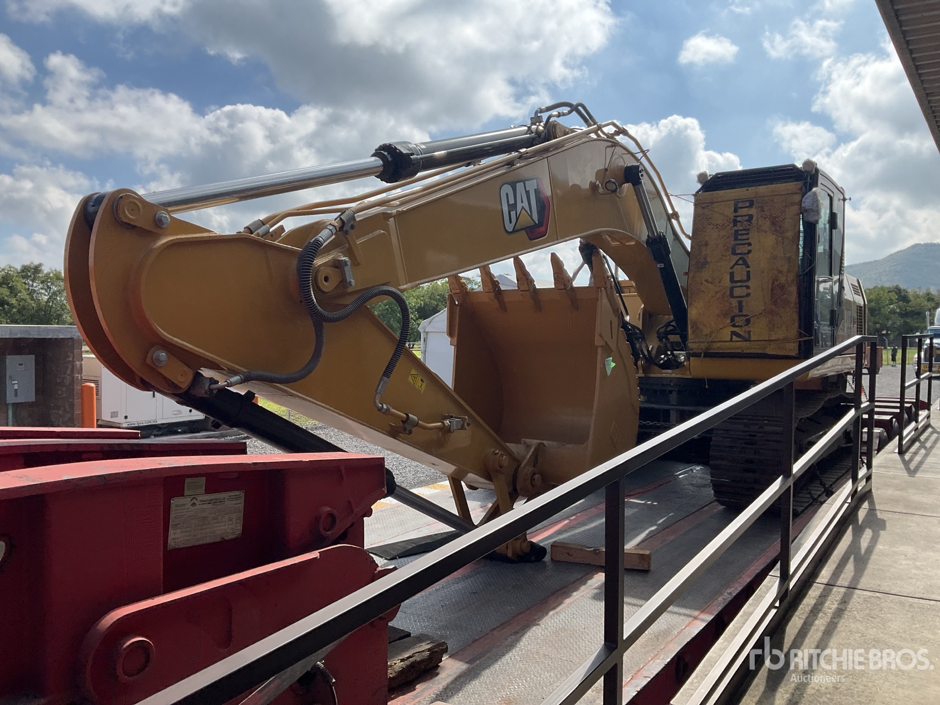 2026 Caterpillar 321
