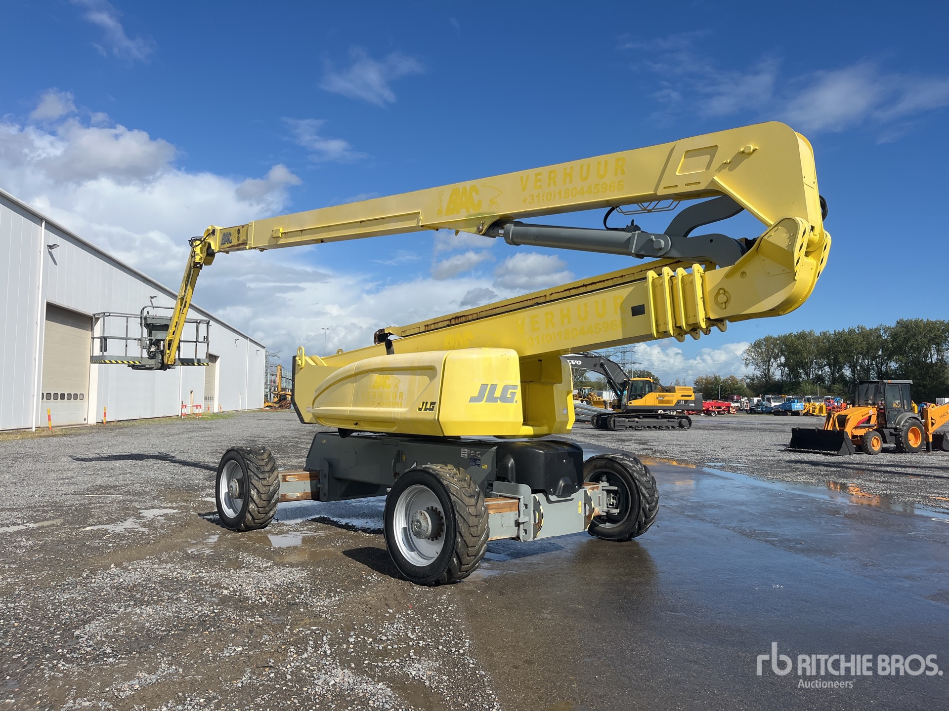 2004 JLG 1250AJP