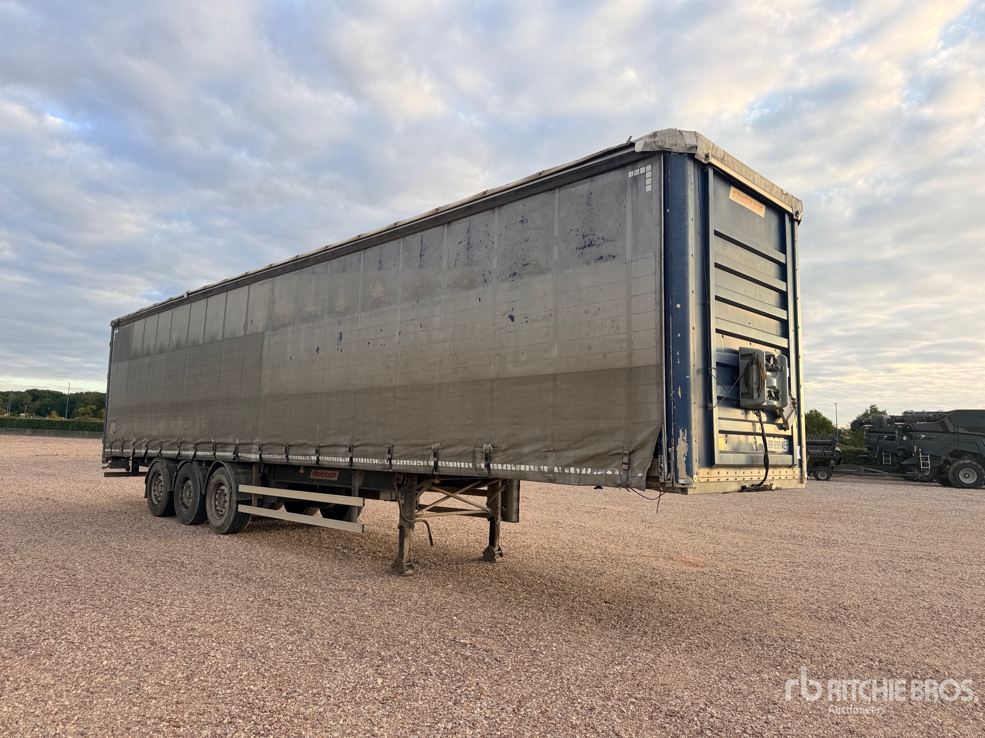 2011 Fruehauf TX38C