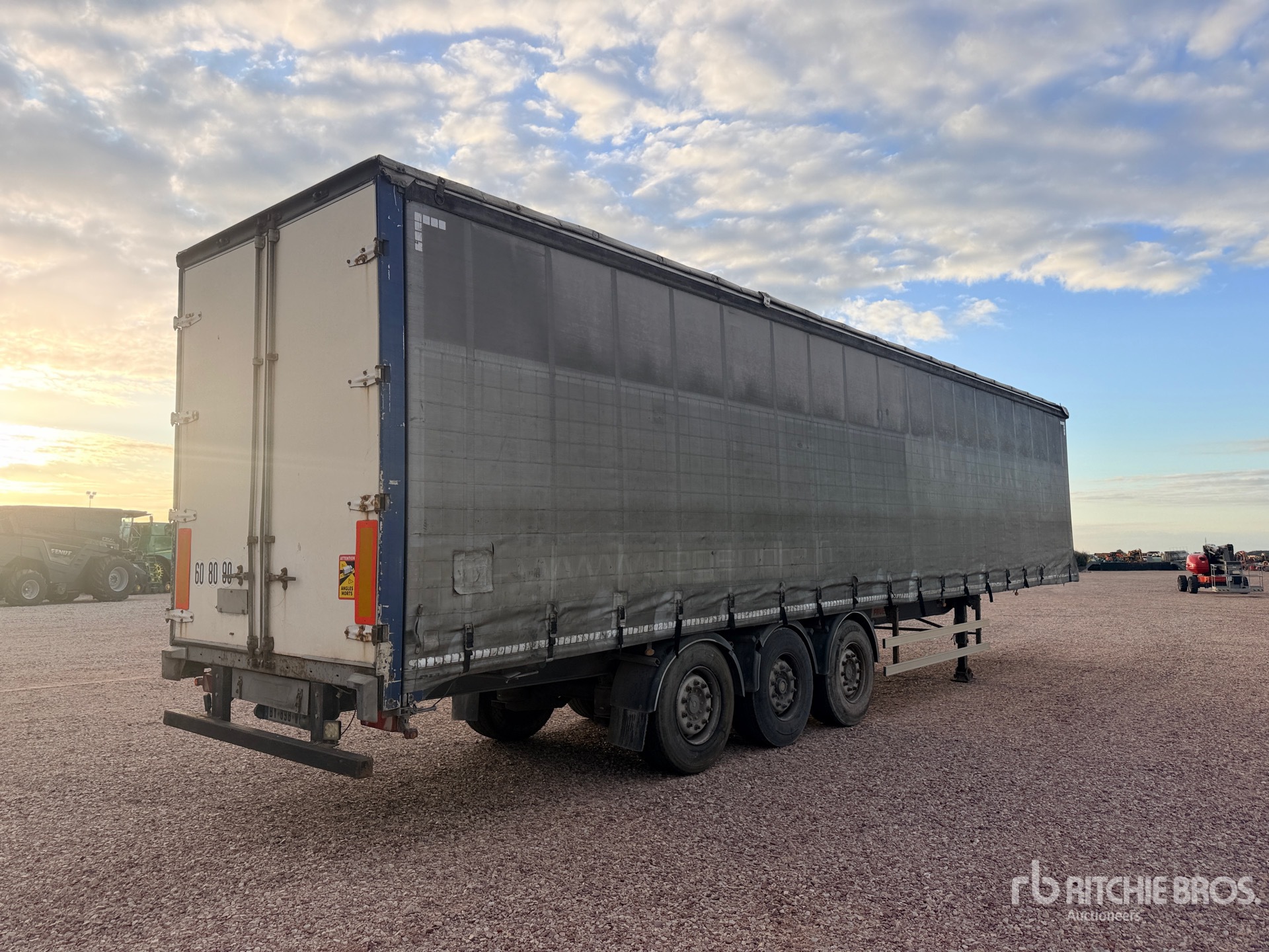 2011 Fruehauf TX38C