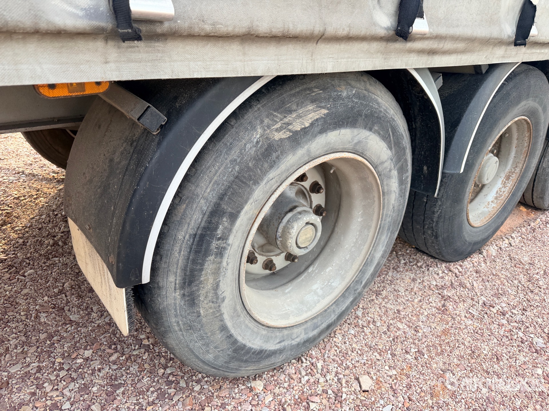 2003 Fruehauf TX34C