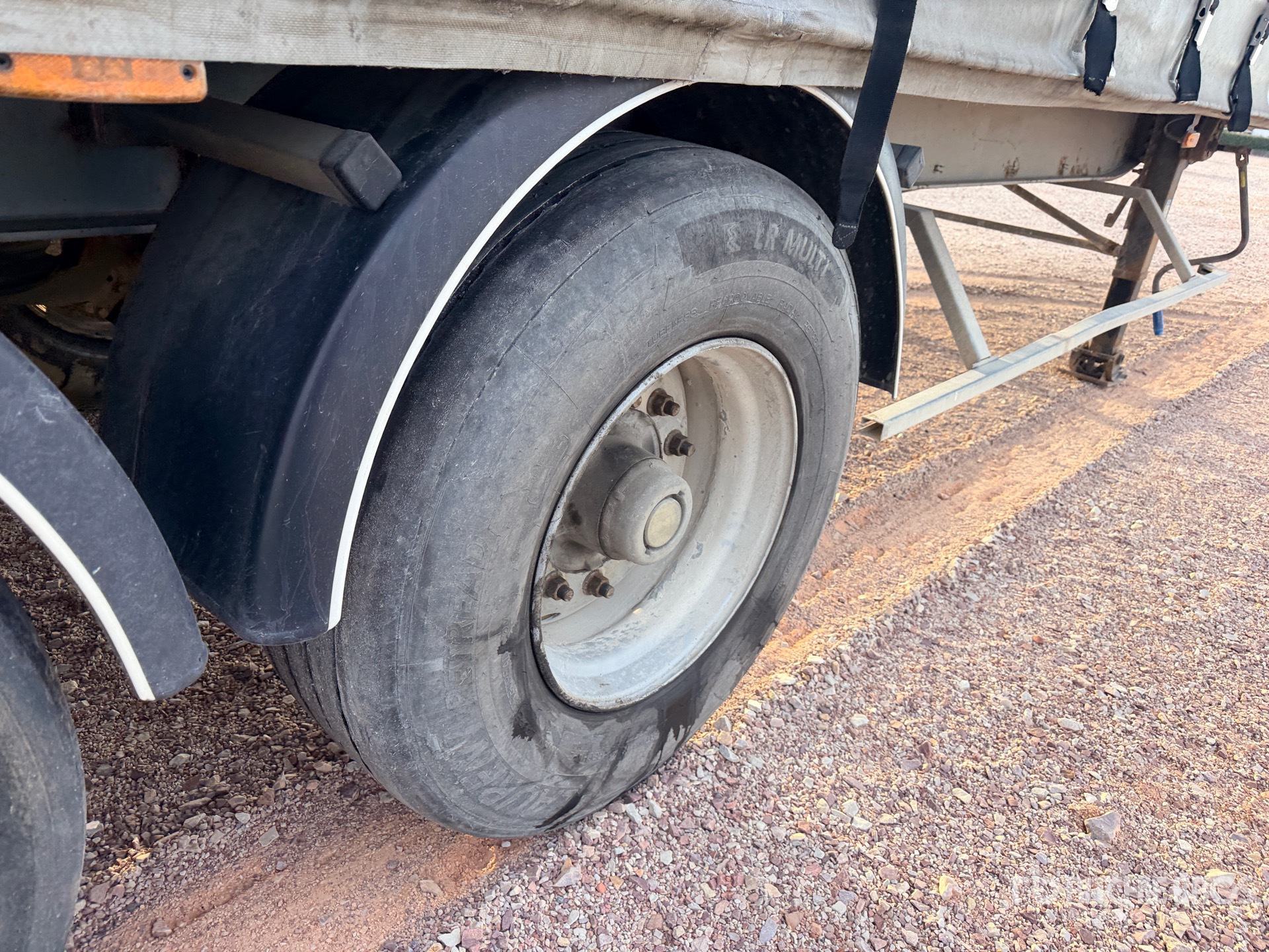 2003 Fruehauf TX34C