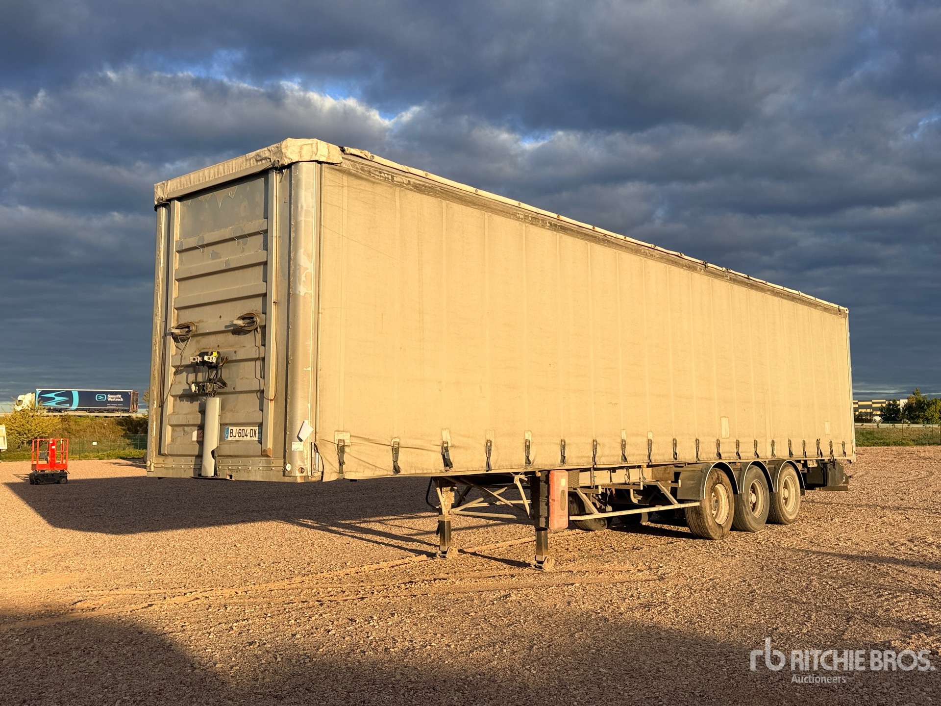 Photo of 2003 Fruehauf TX34C