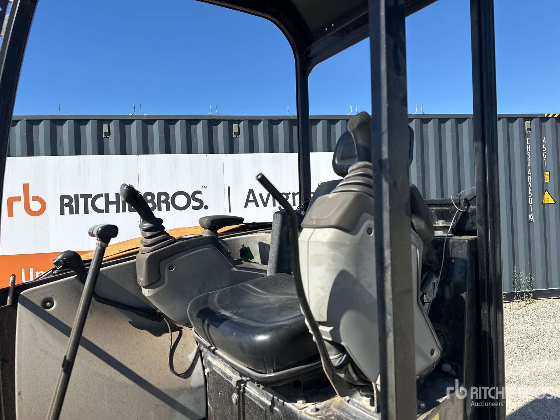 2019 Caterpillar 302.7DCR
