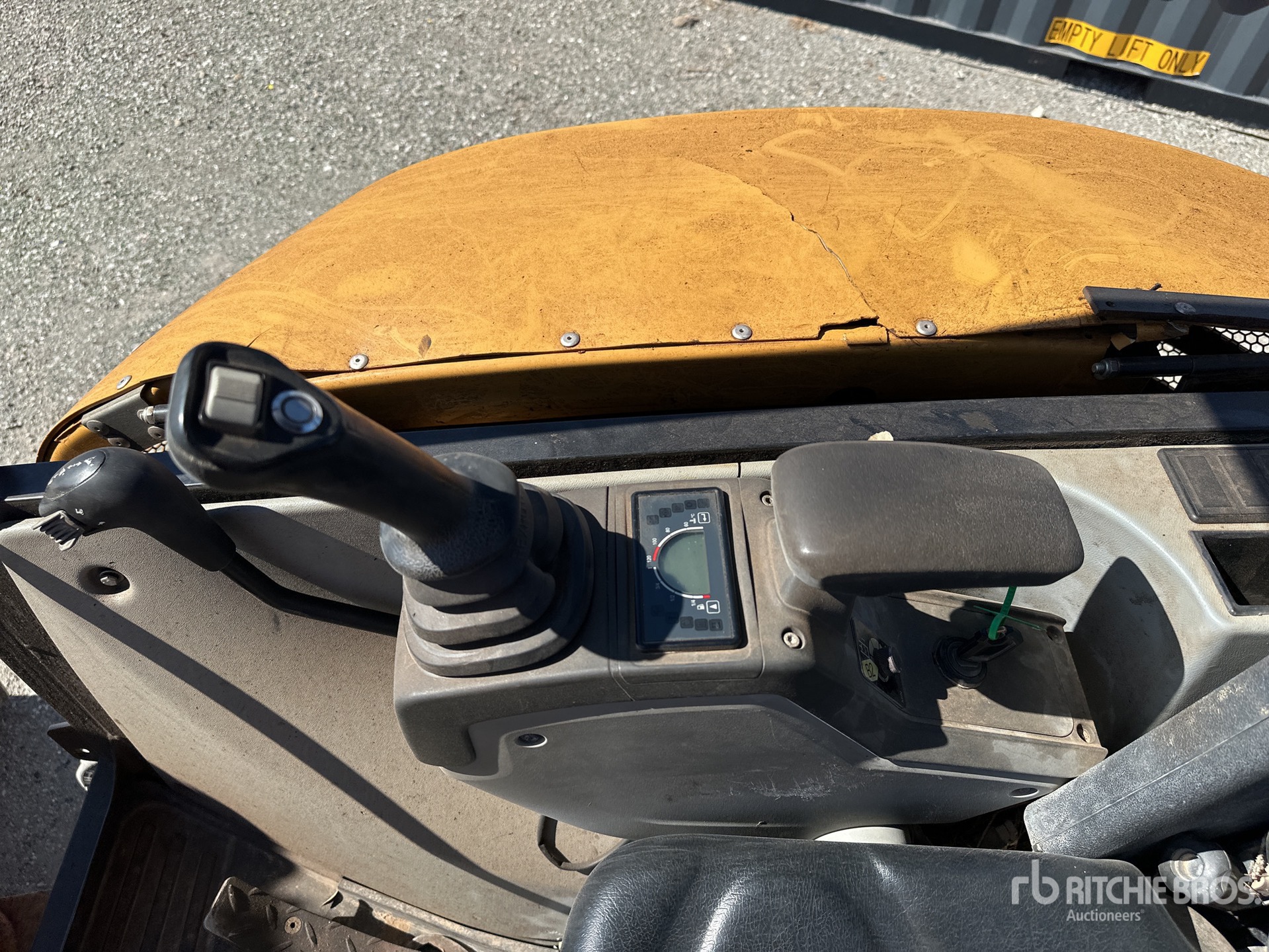 2019 Caterpillar 302.7DCR