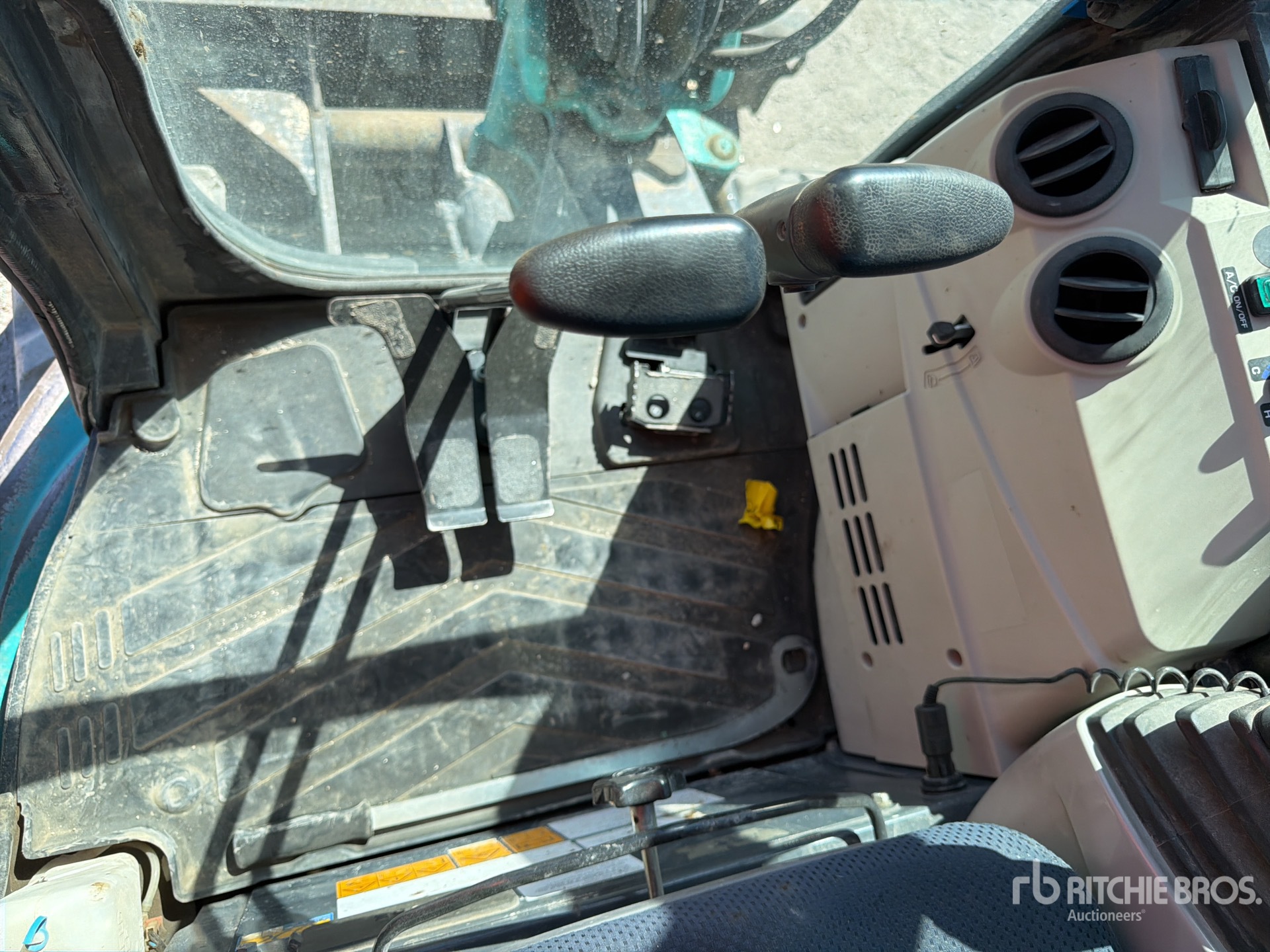 2021 Kobelco SK28SR-6E