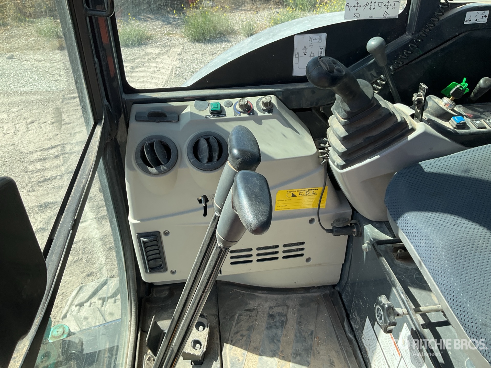 2021 Kobelco SK28SRX-6