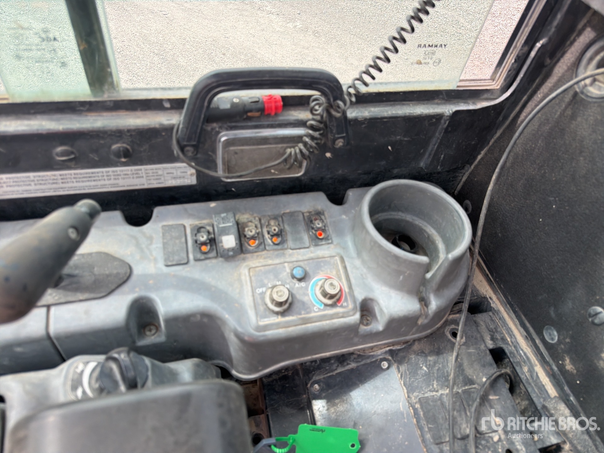 2020 Yanmar VIO 38 CLASSIC
