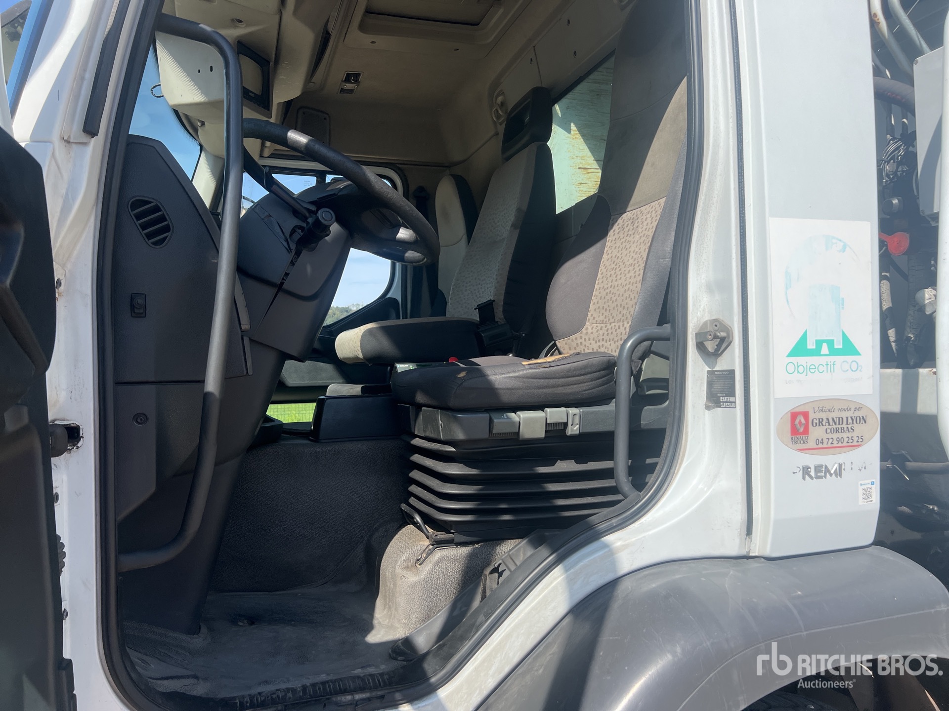 2008 Renault PREMIUM
