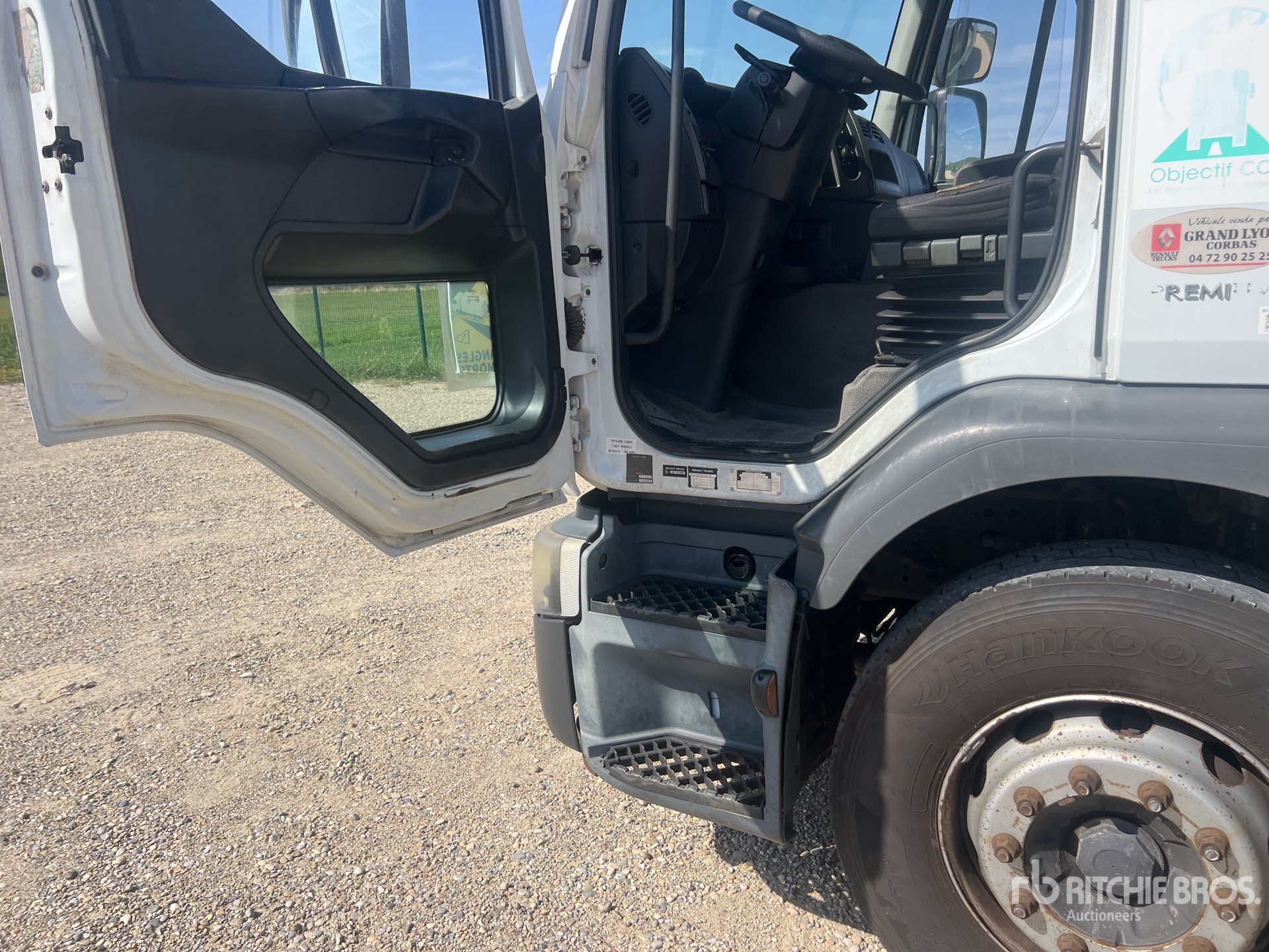 2008 Renault PREMIUM