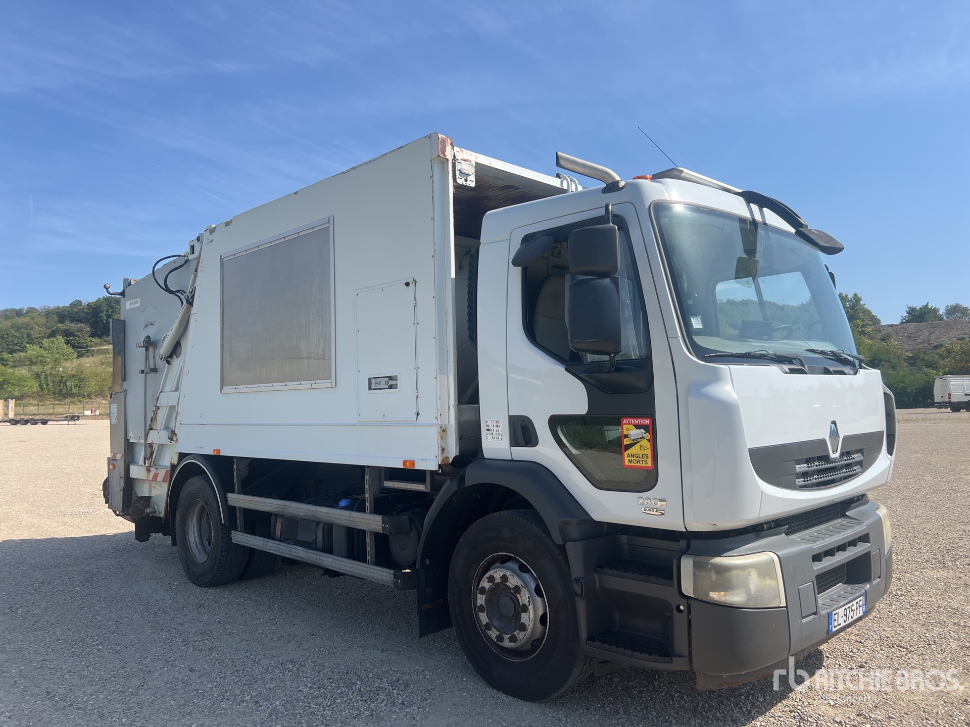 2008 Renault PREMIUM