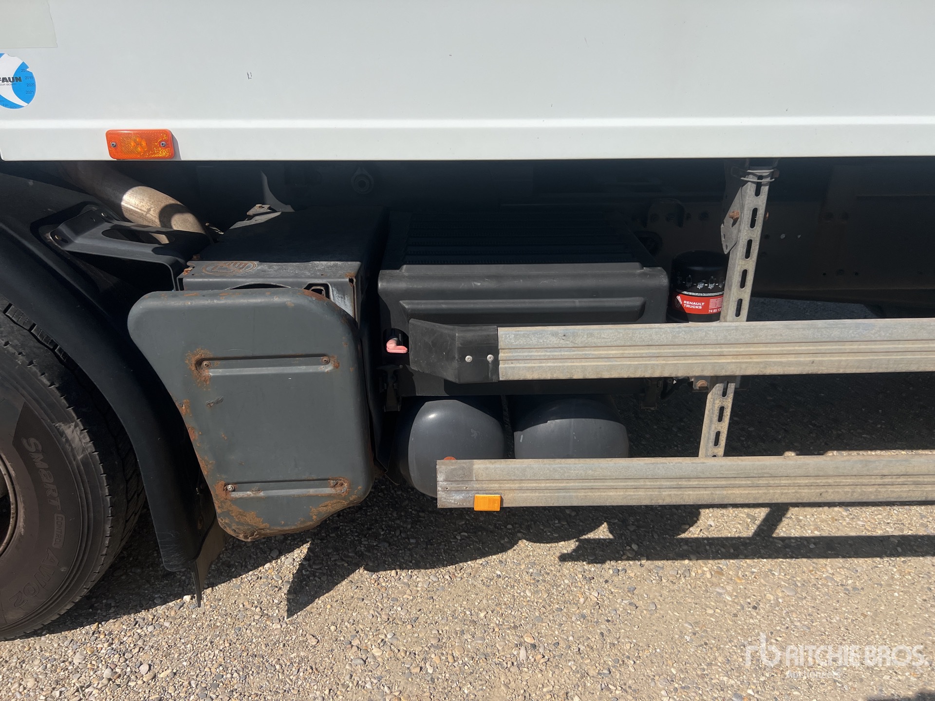 2008 Renault PREMIUM