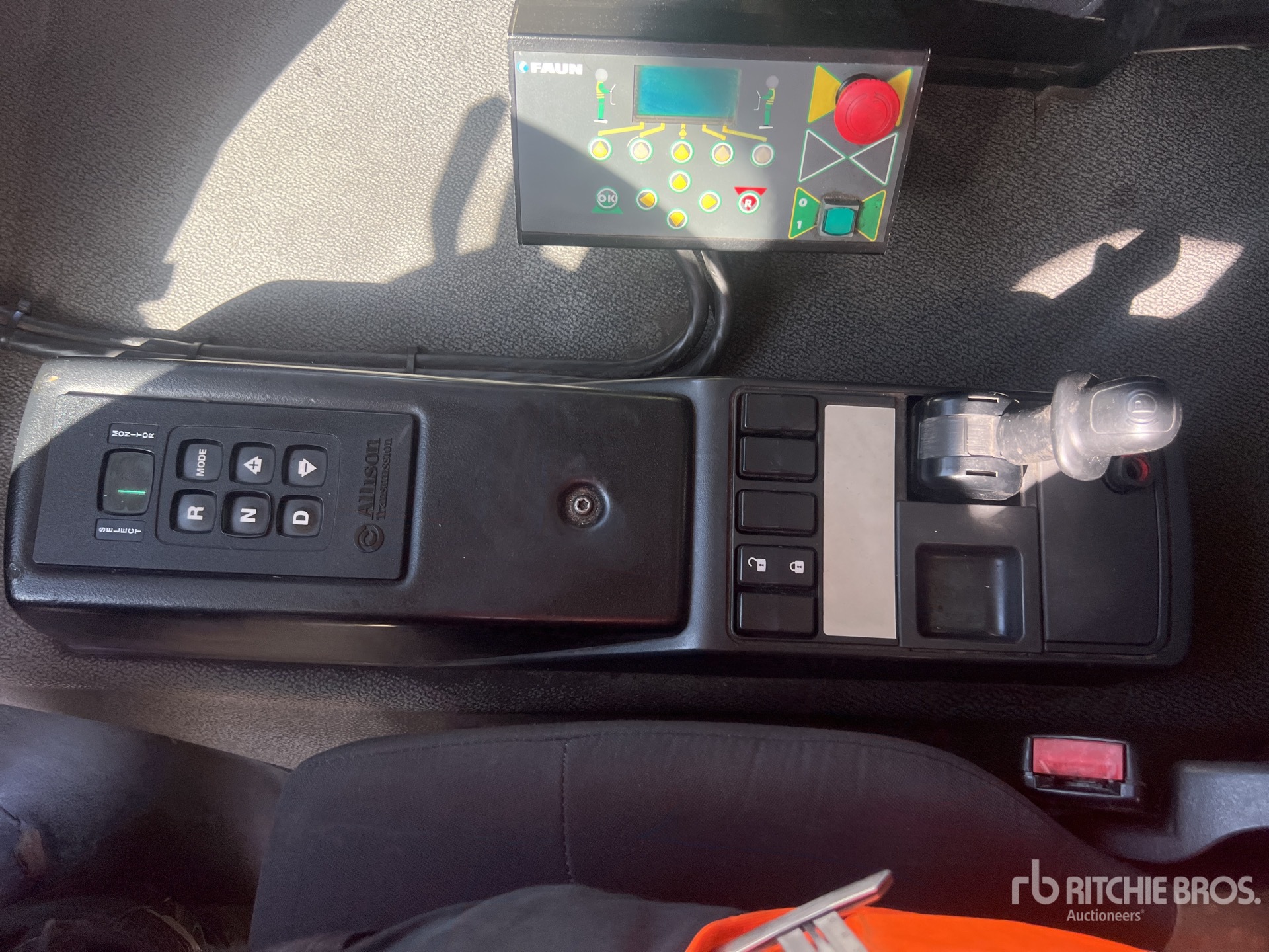 2008 Renault PREMIUM